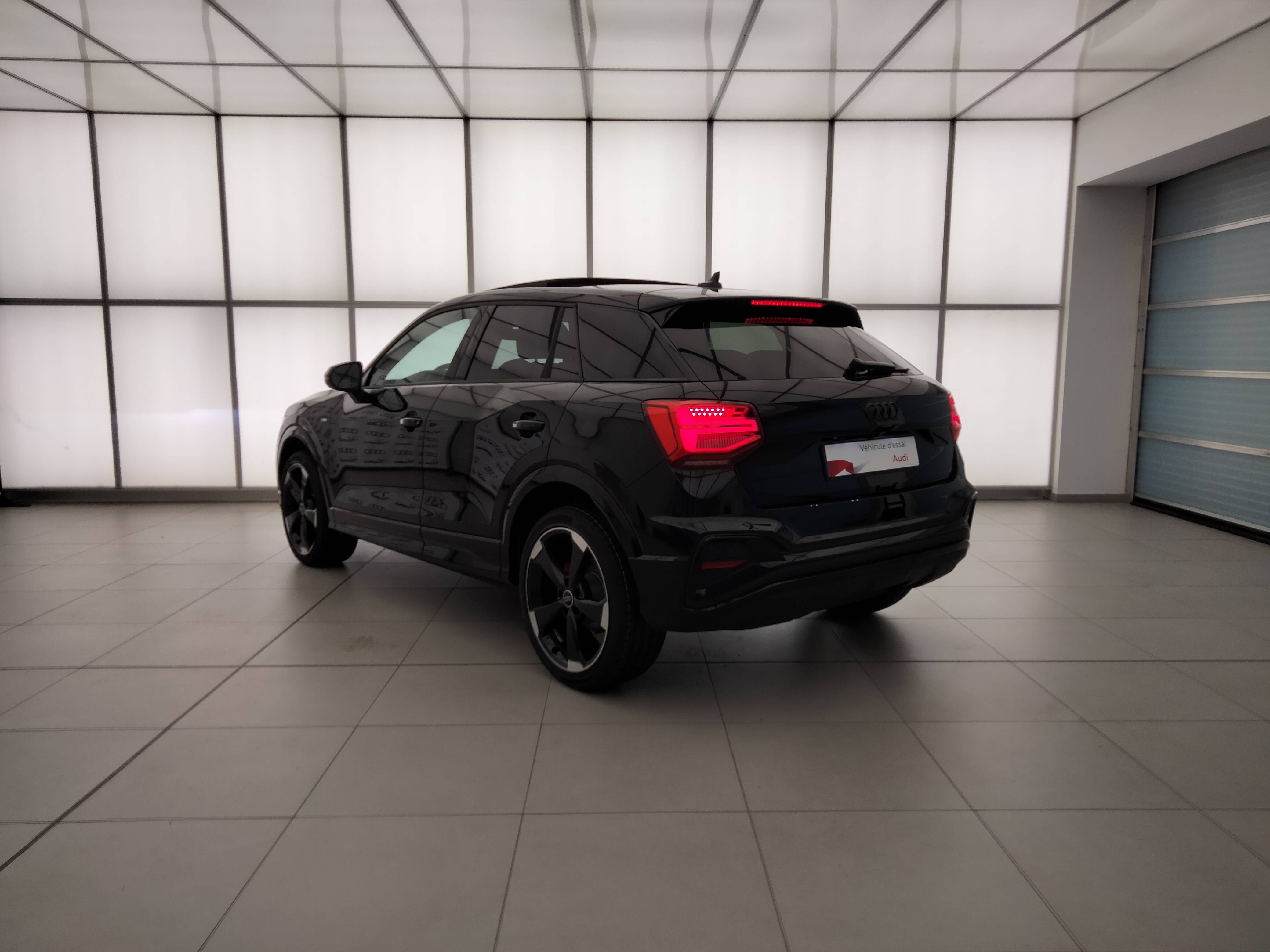 AUDI Q2