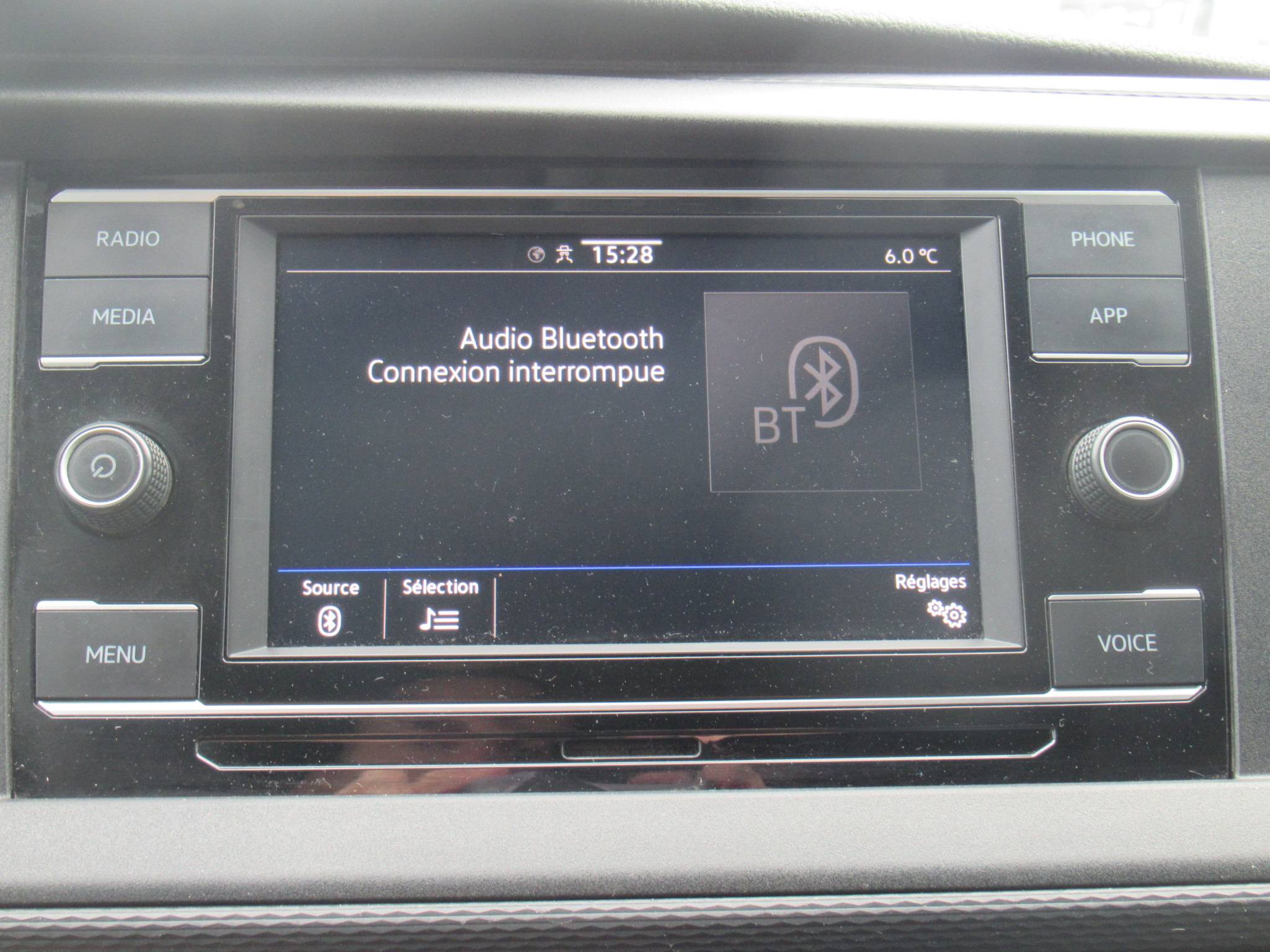 VOLKSWAGEN UTILITAIRES TRANSPORTER 6.1 VAN