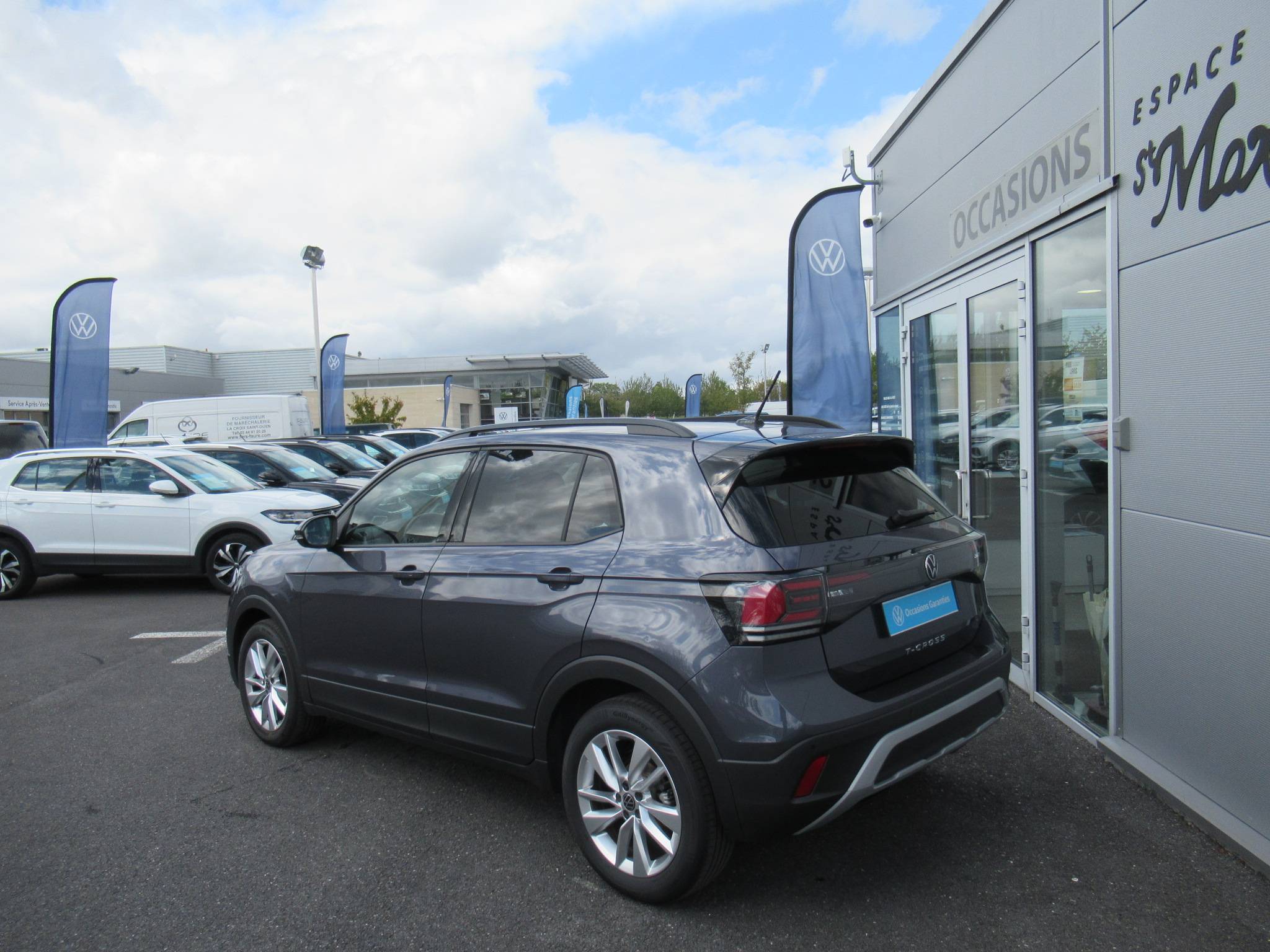 VOLKSWAGEN T-CROSS