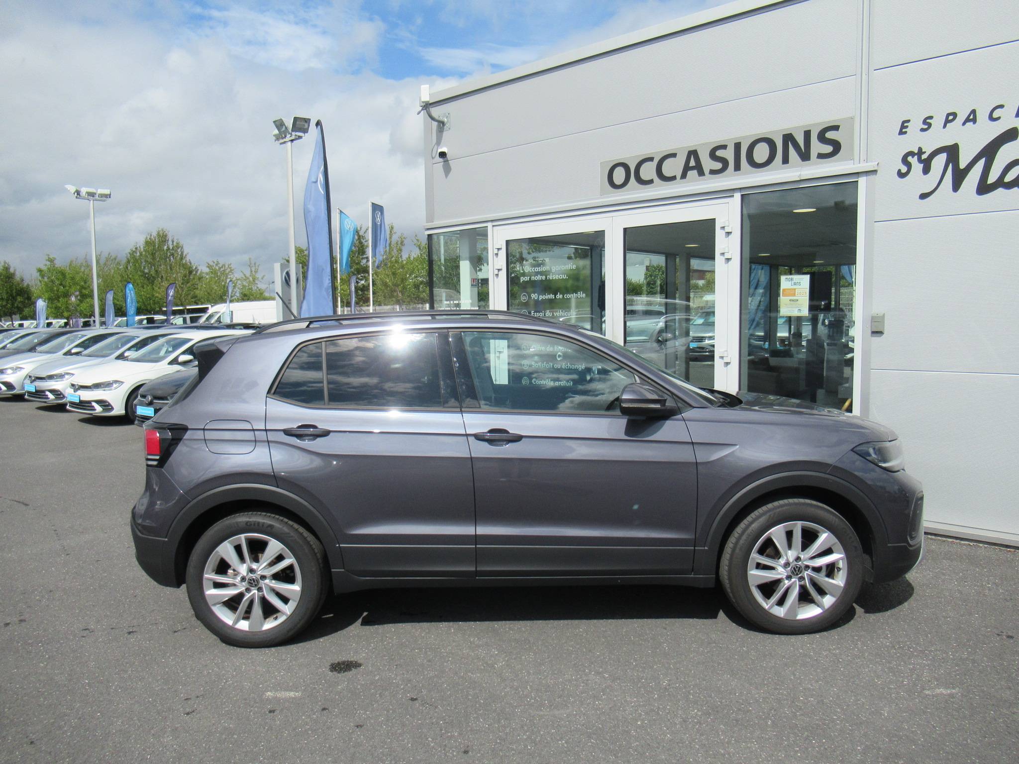 VOLKSWAGEN T-CROSS