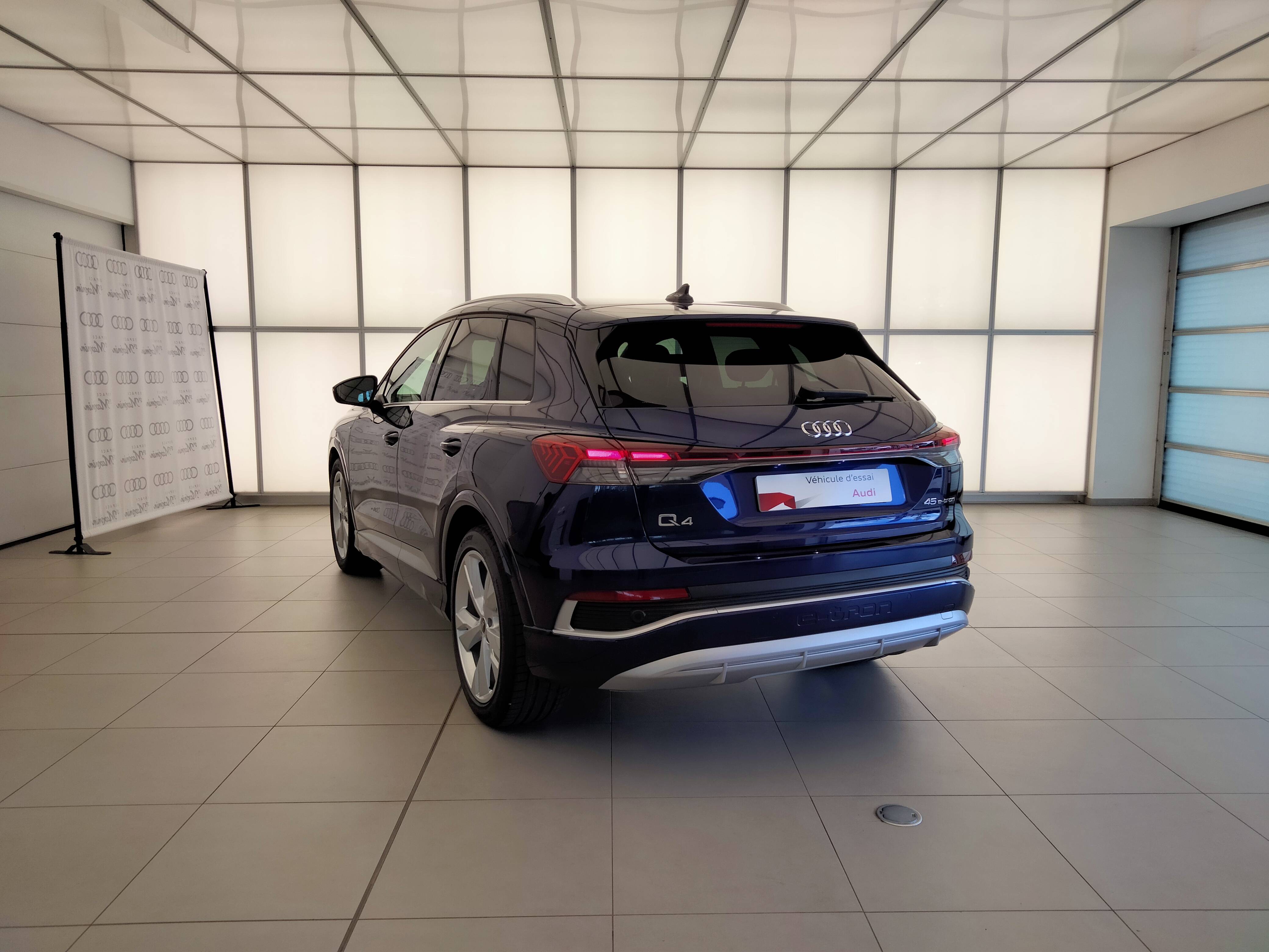 AUDI Q4 E-TRON