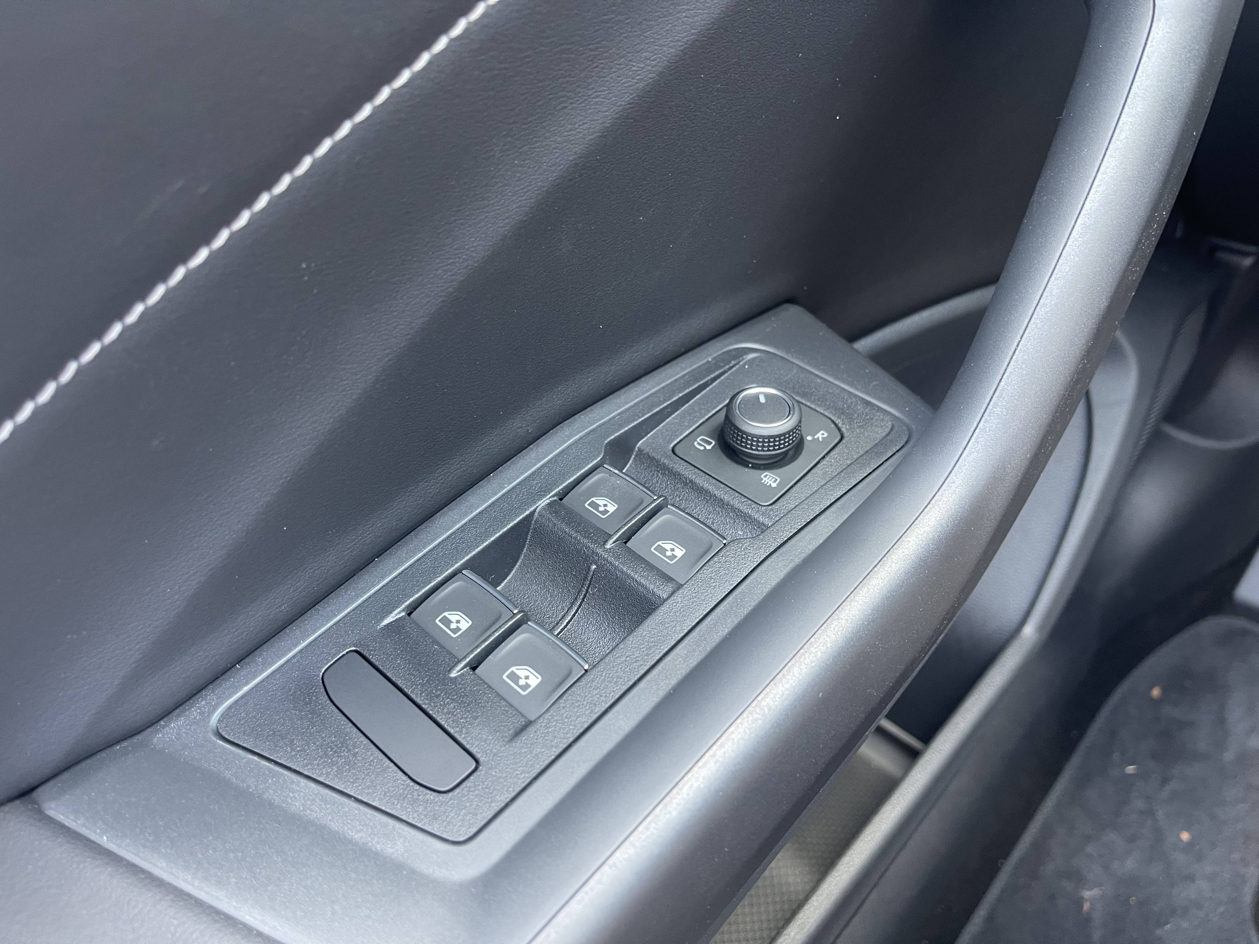 VOLKSWAGEN T-ROC CABRIOLET