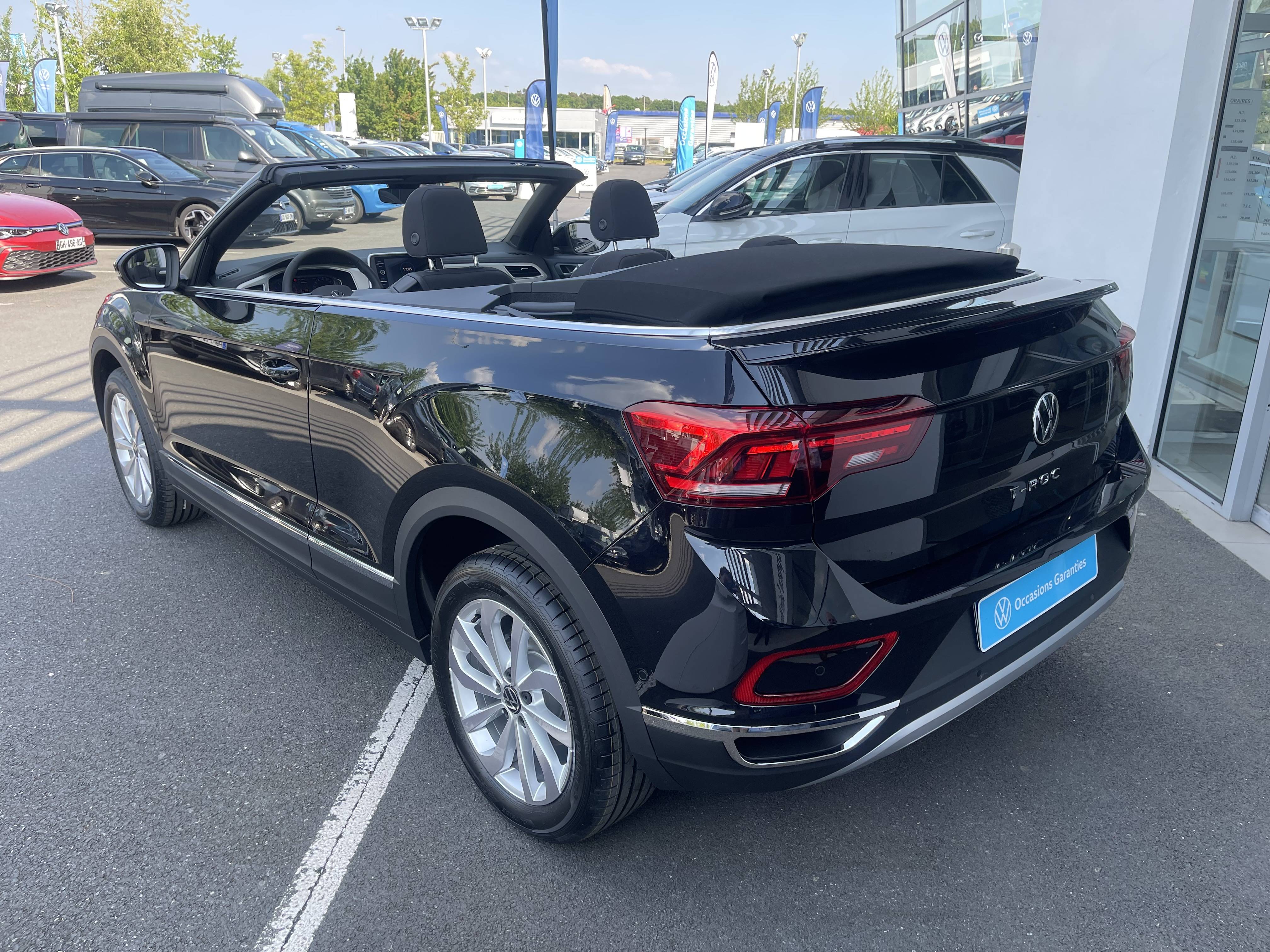 VOLKSWAGEN T-ROC CABRIOLET
