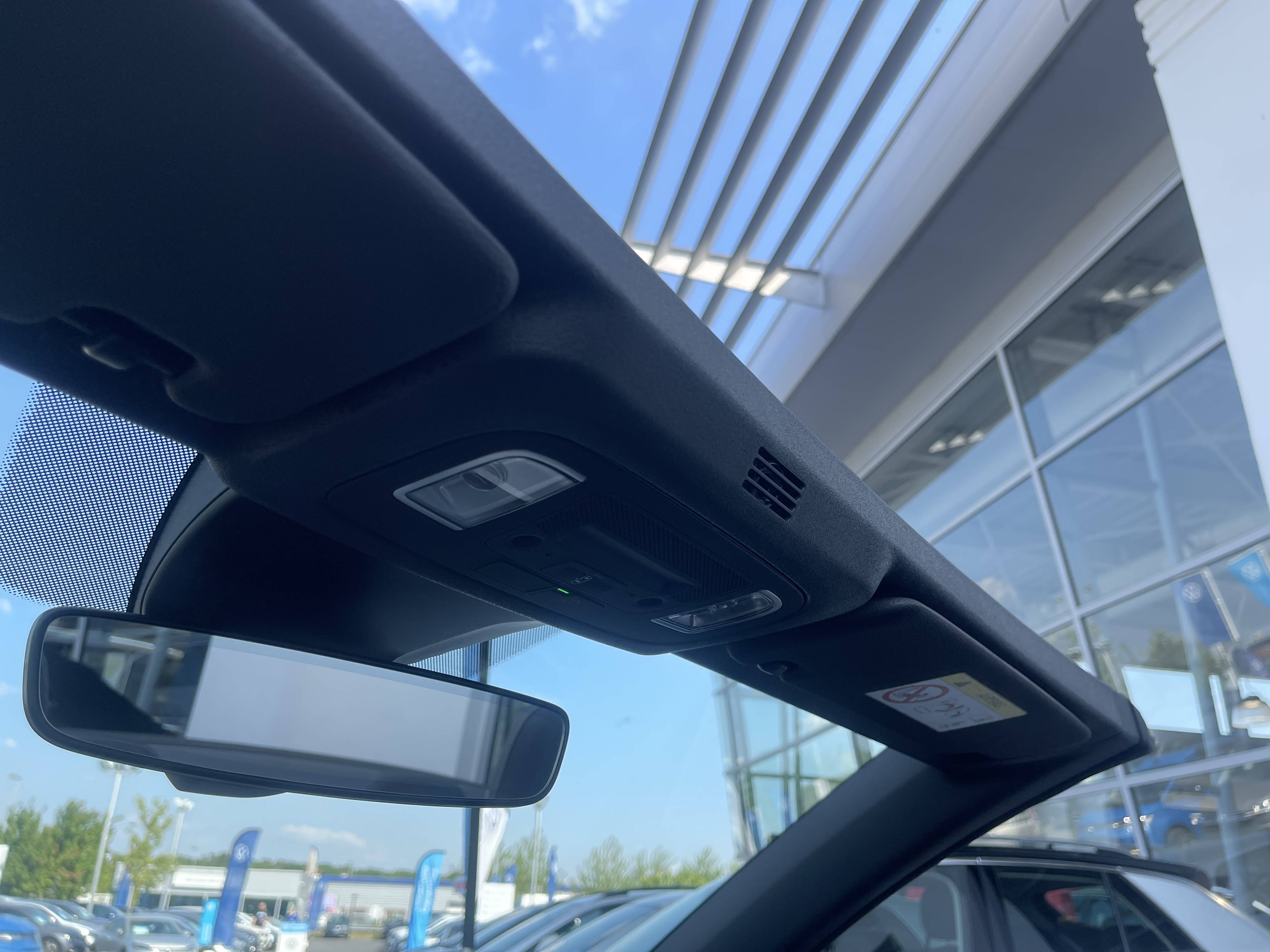 VOLKSWAGEN T-ROC CABRIOLET