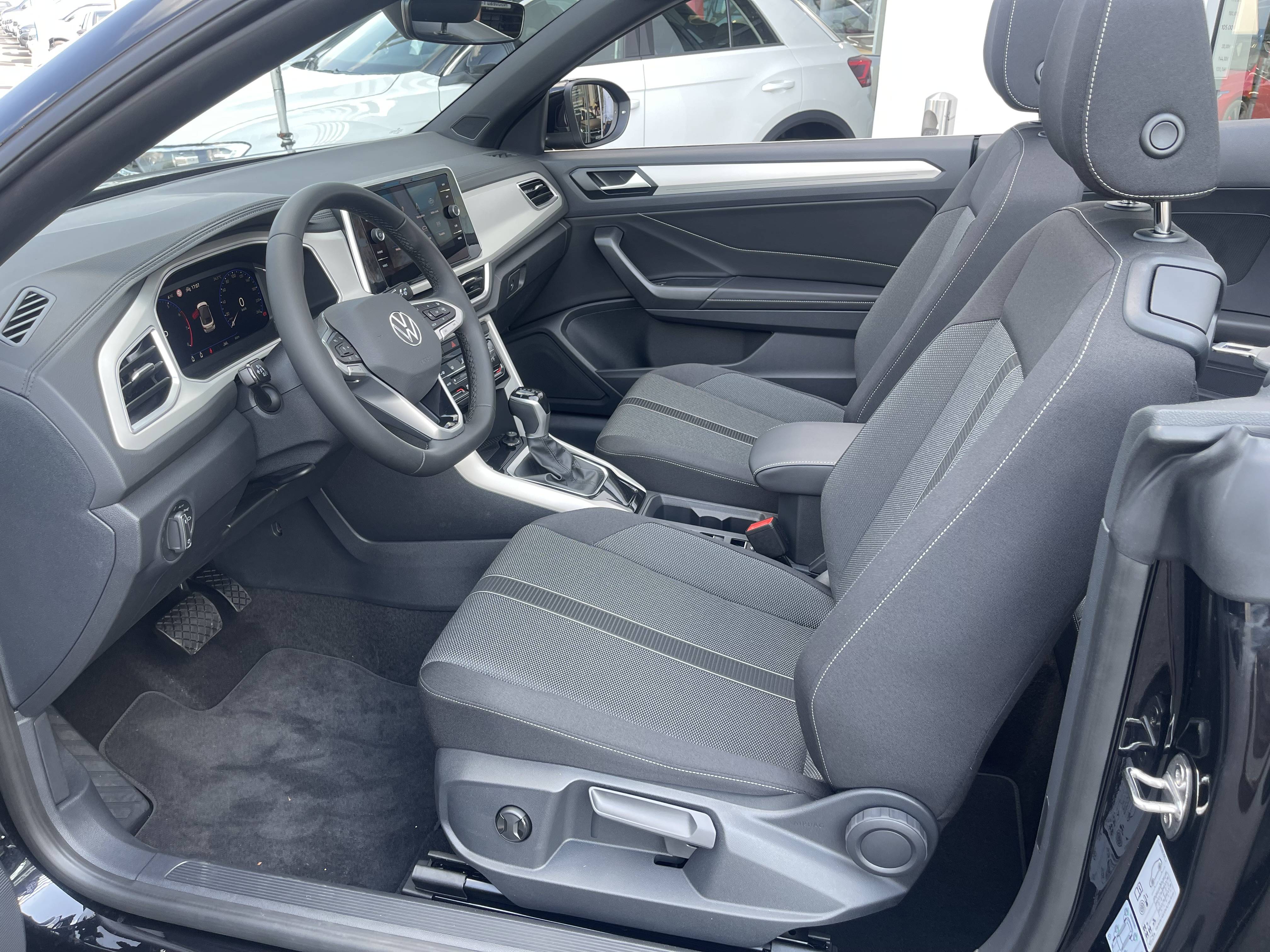 VOLKSWAGEN T-ROC CABRIOLET