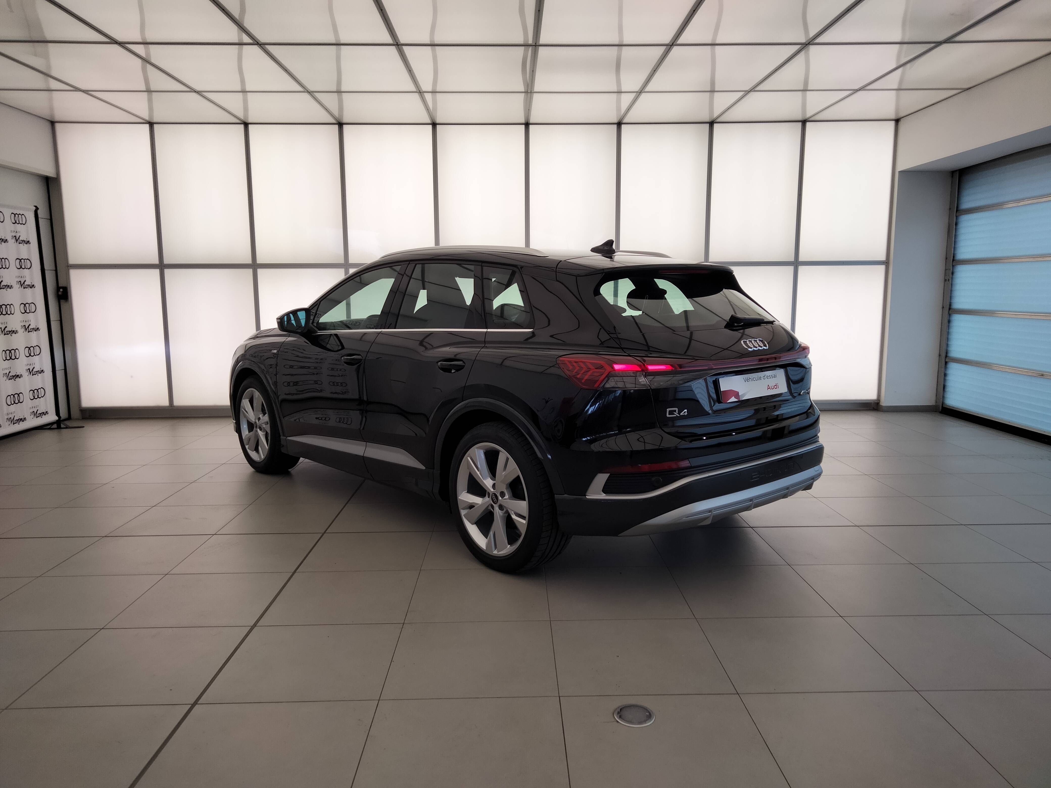 AUDI Q4 E-TRON