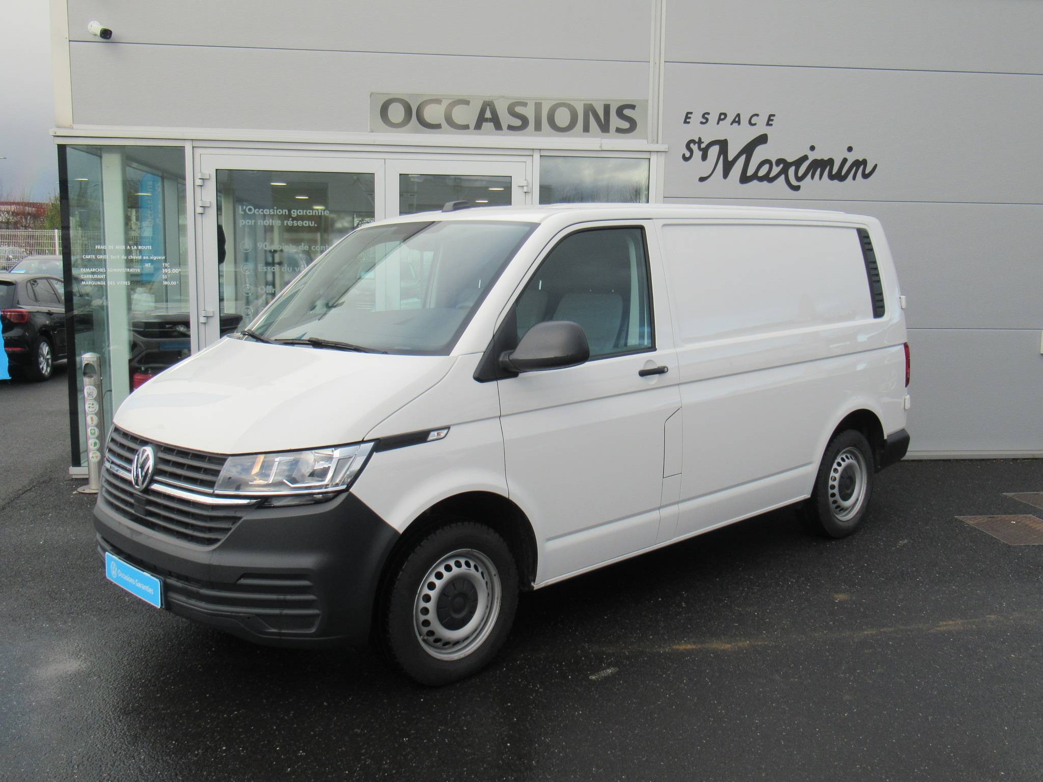 VOLKSWAGEN UTILITAIRES TRANSPORTER 6.1 VAN