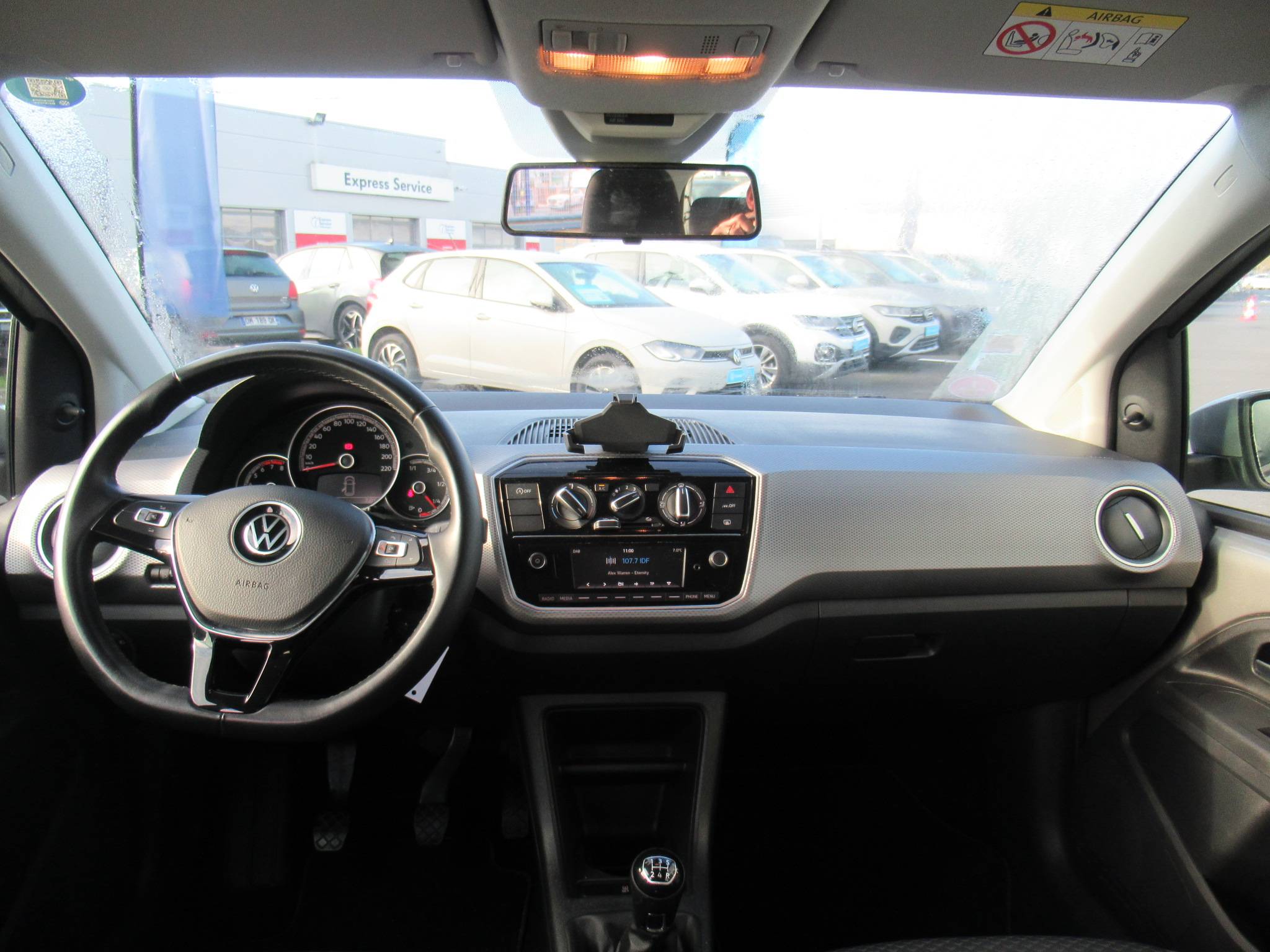 VOLKSWAGEN UP! 2.0