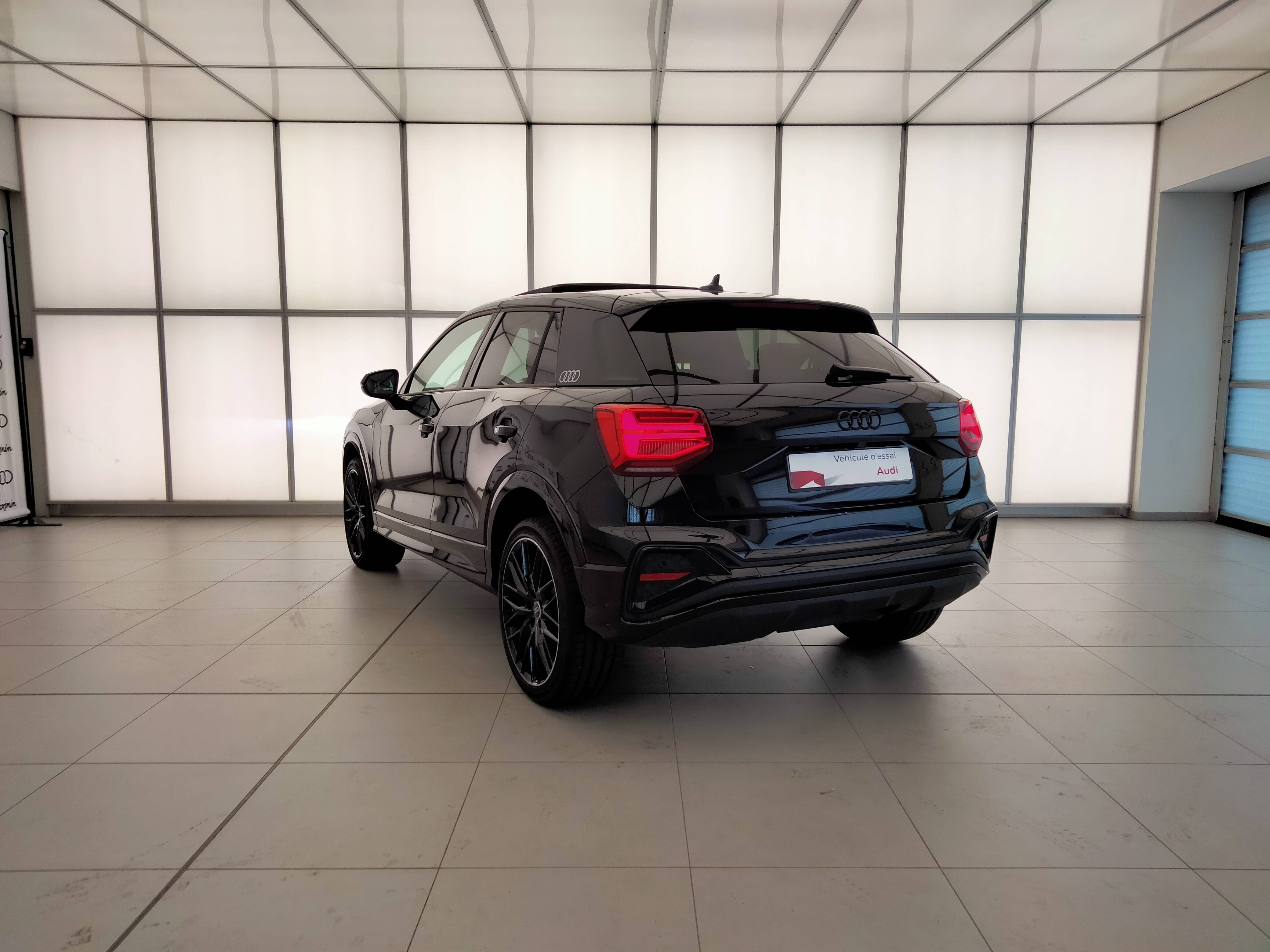 AUDI Q2