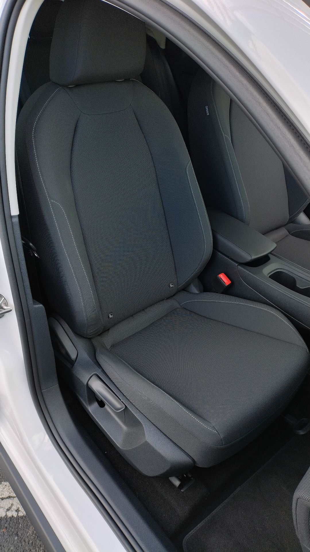 VOLKSWAGEN ID. POLO