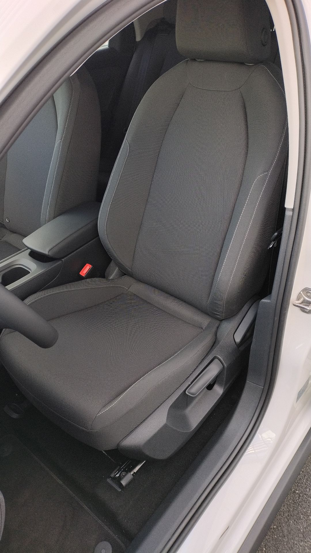 VOLKSWAGEN ID. POLO