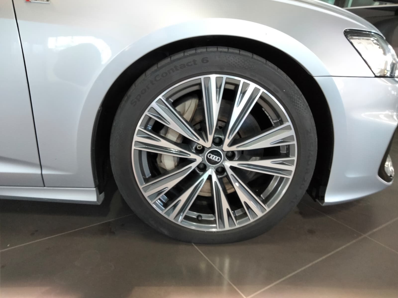 AUDI A6 AVANT