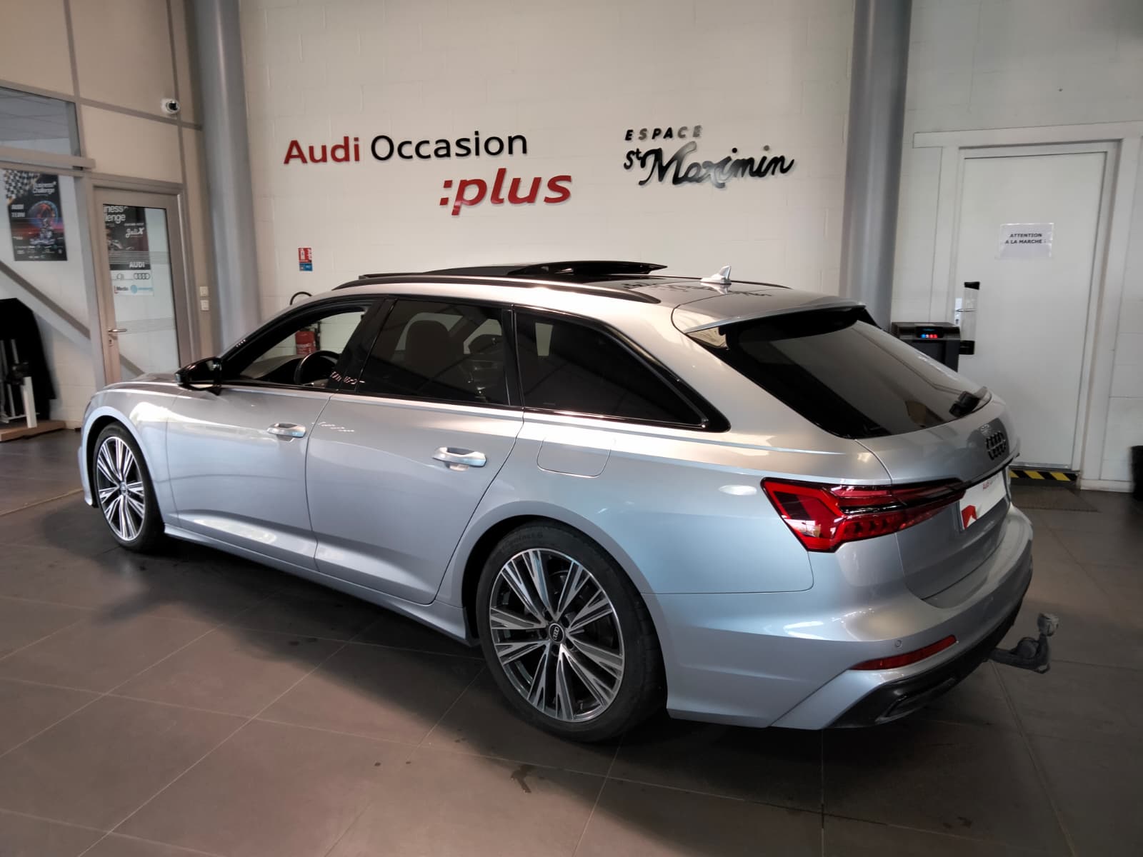 AUDI A6 AVANT