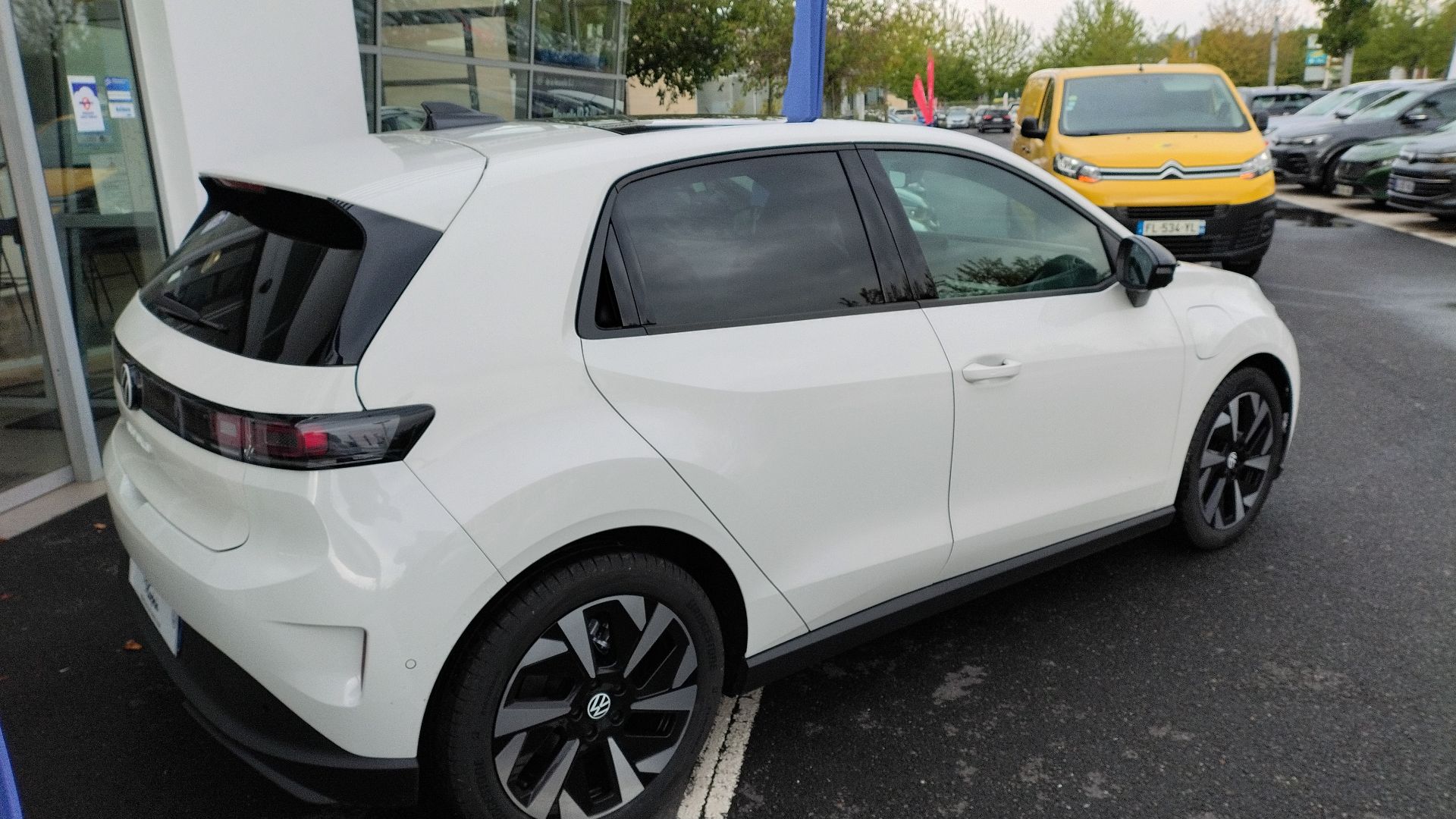 VOLKSWAGEN ID. POLO