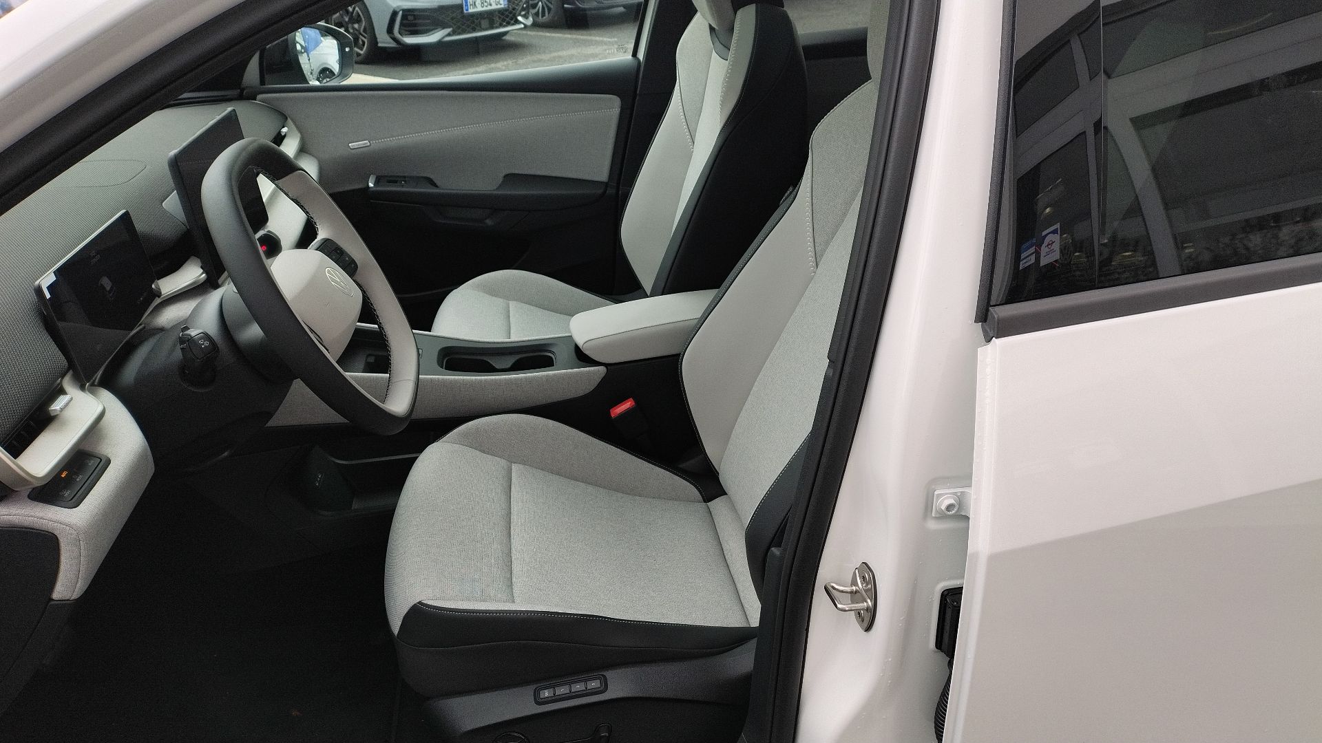 VOLKSWAGEN ID. POLO