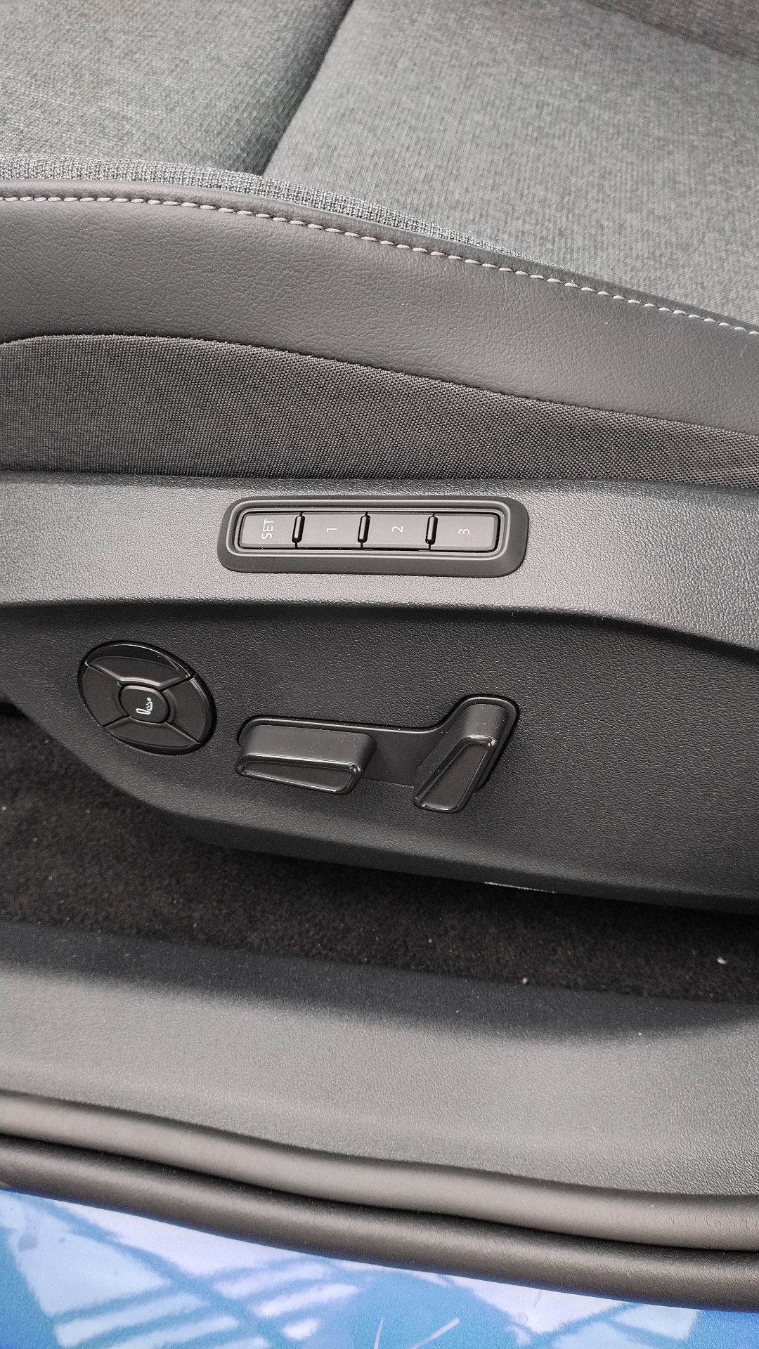 VOLKSWAGEN ID. POLO