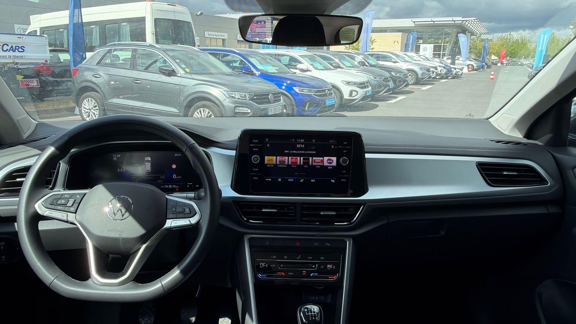VOLKSWAGEN T-ROC