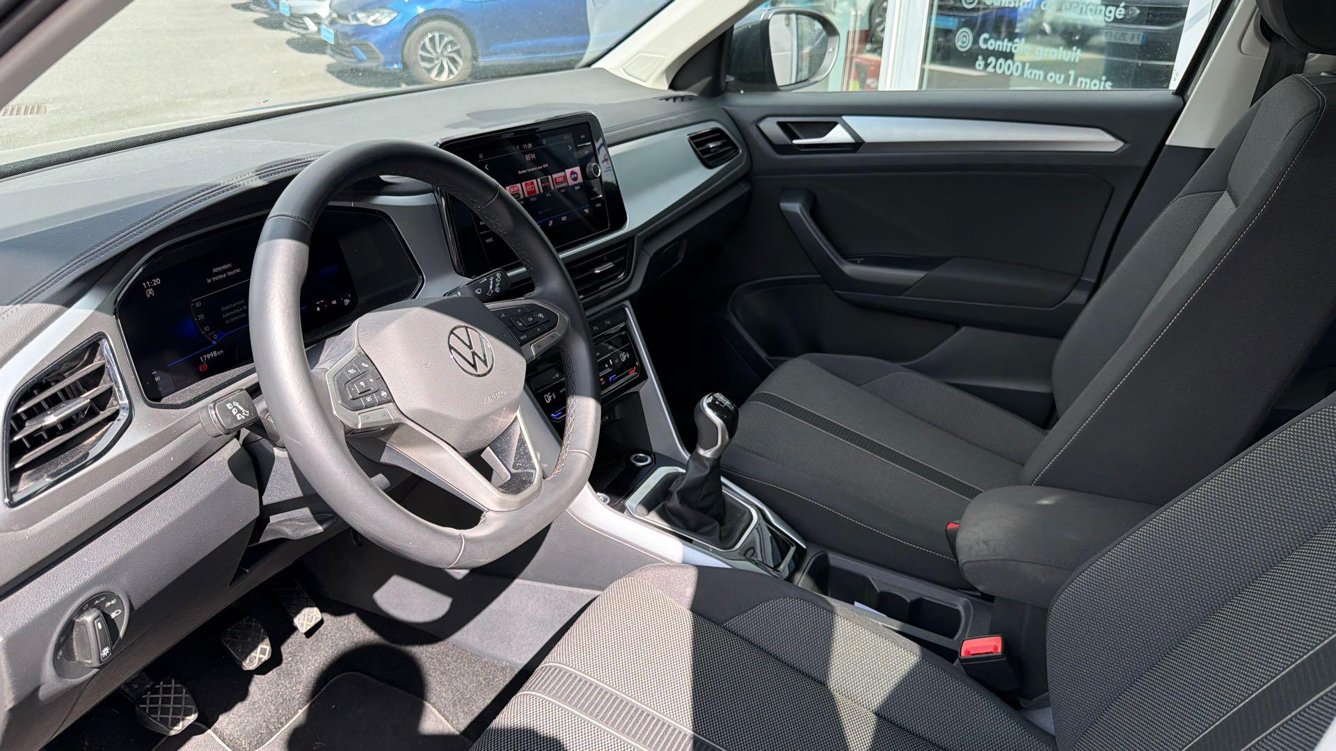 VOLKSWAGEN T-ROC