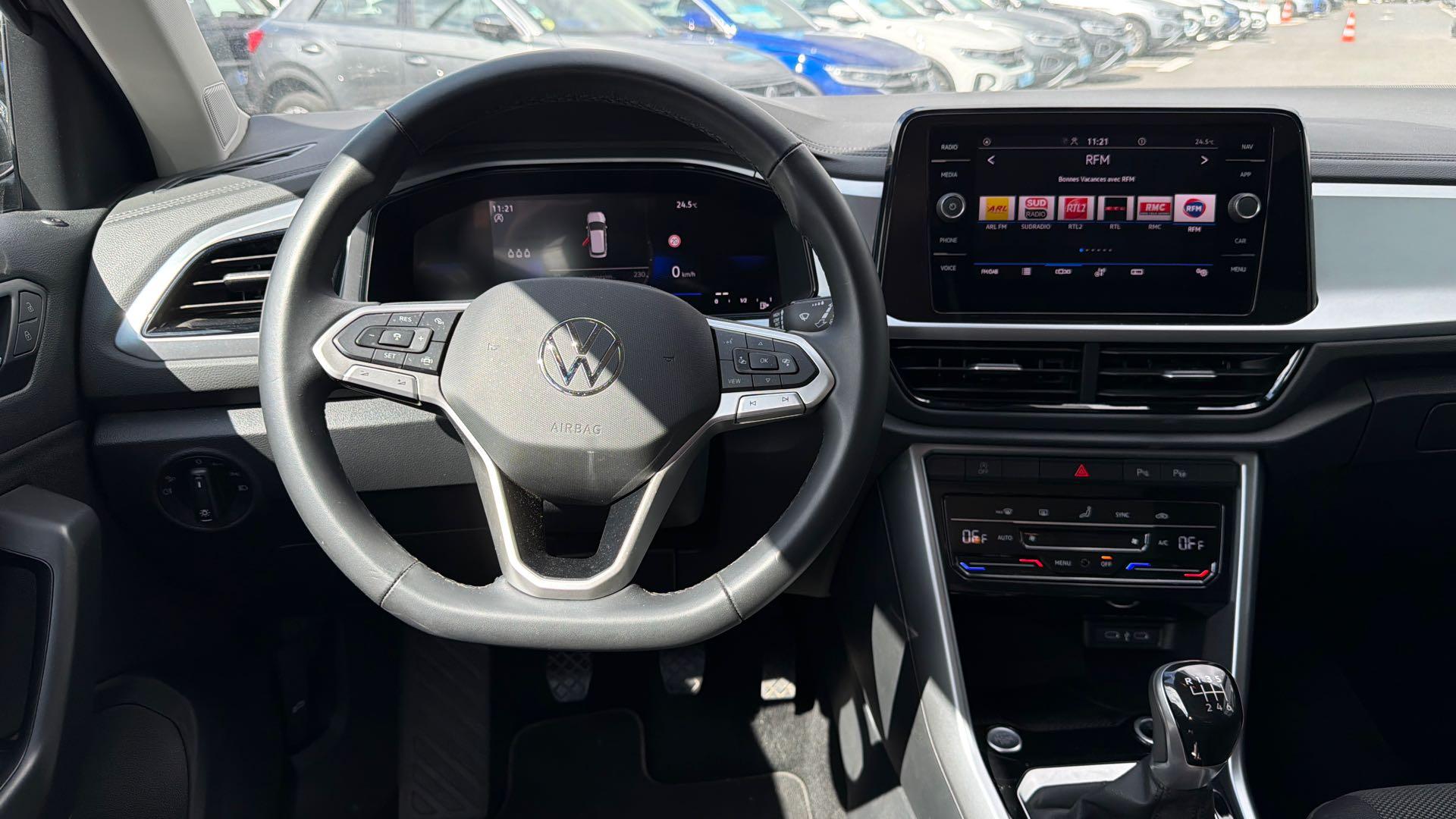 VOLKSWAGEN T-ROC