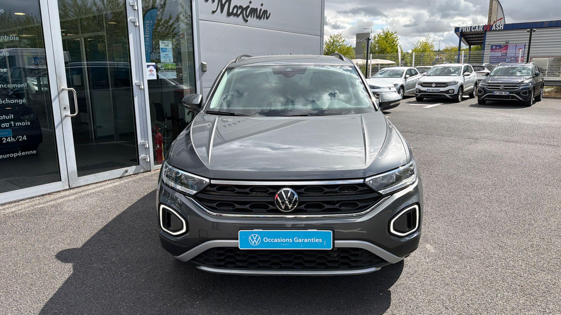 VOLKSWAGEN T-ROC