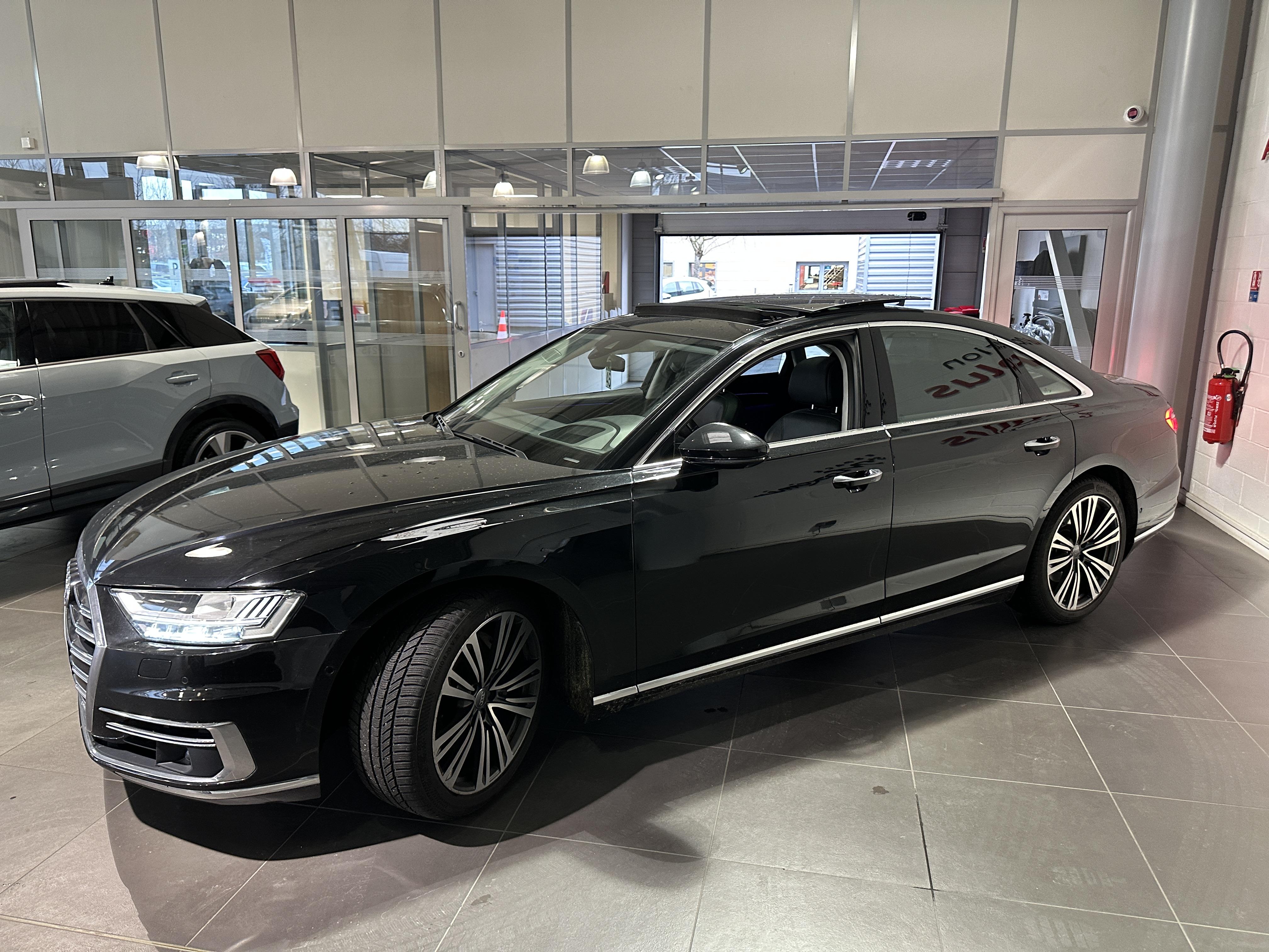 AUDI A8