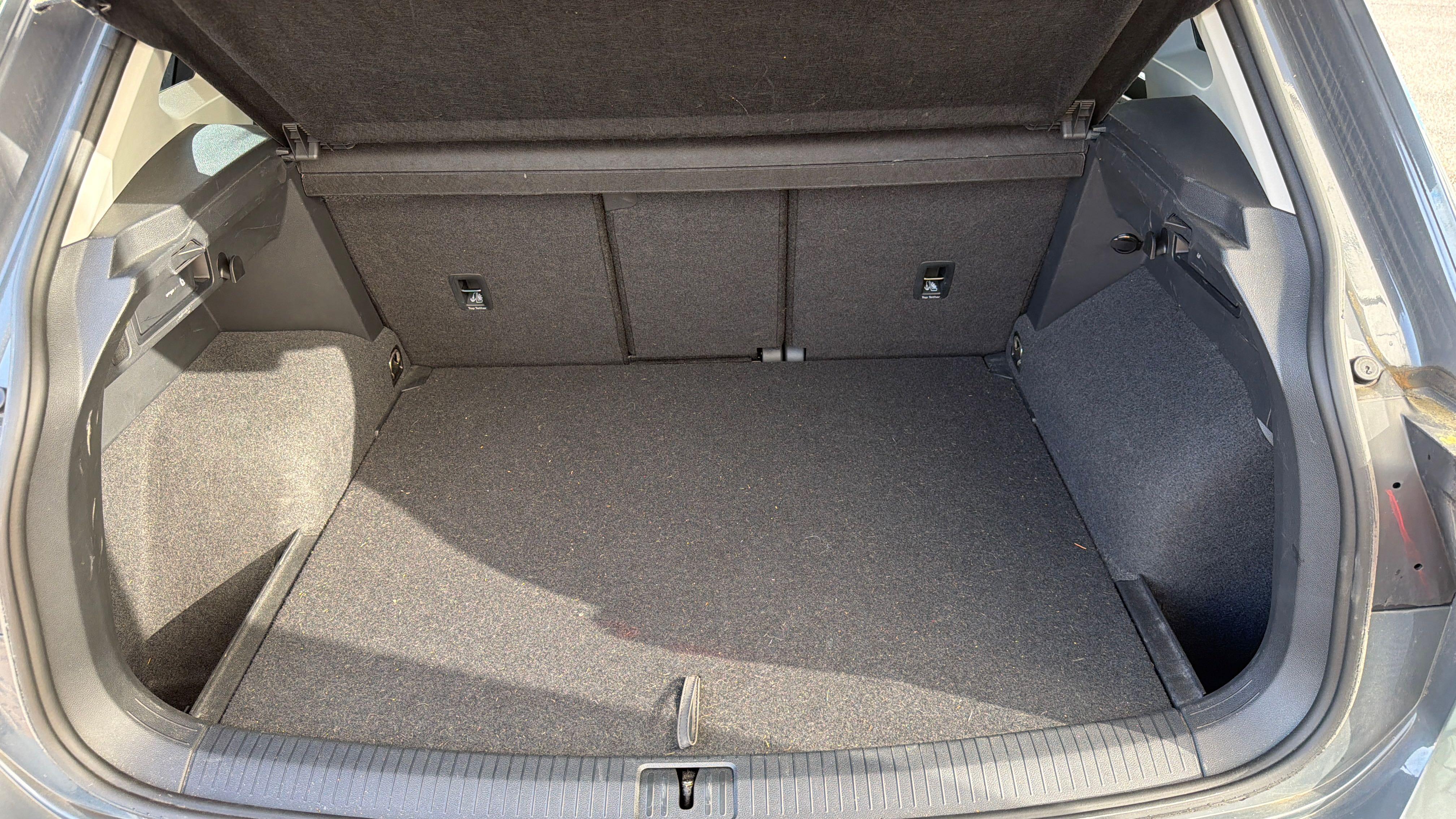 VOLKSWAGEN TIGUAN BUSINESS