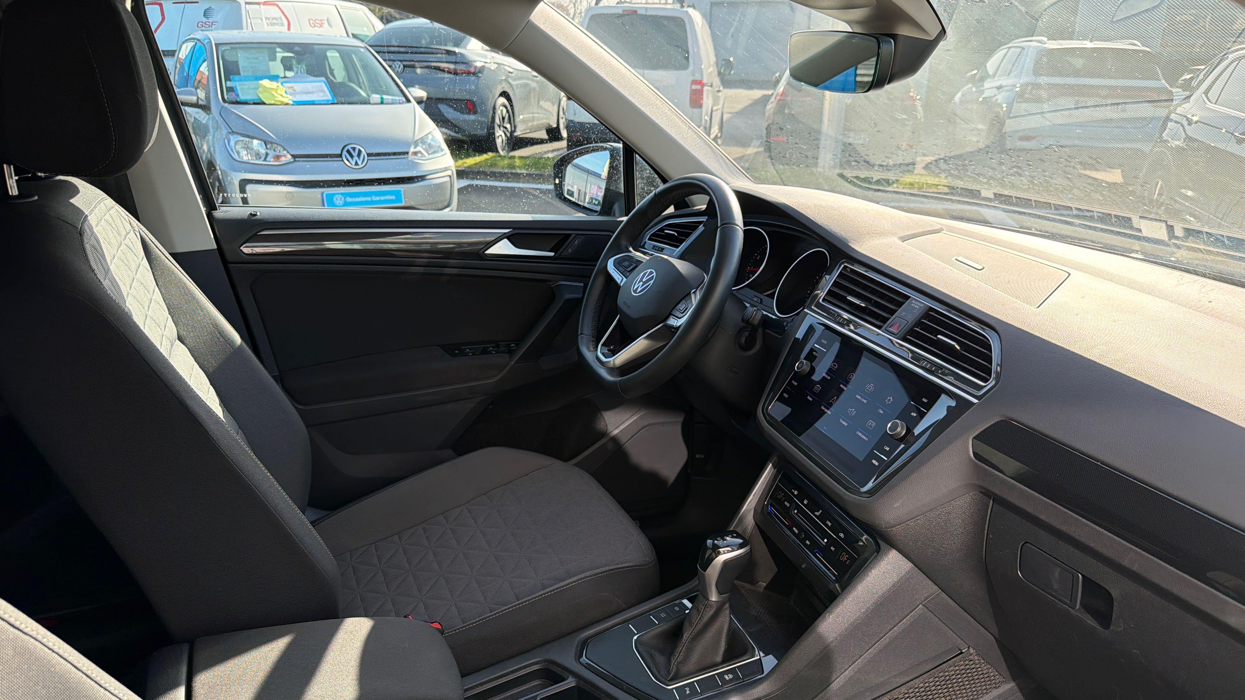 VOLKSWAGEN TIGUAN BUSINESS