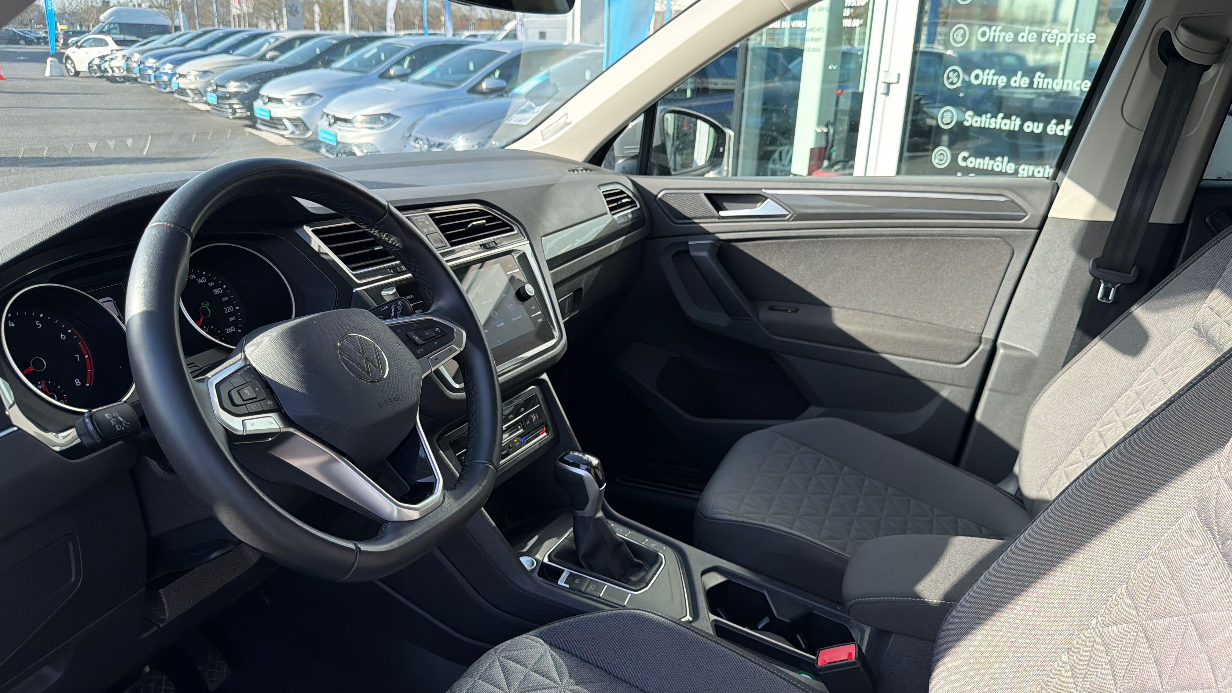 VOLKSWAGEN TIGUAN BUSINESS