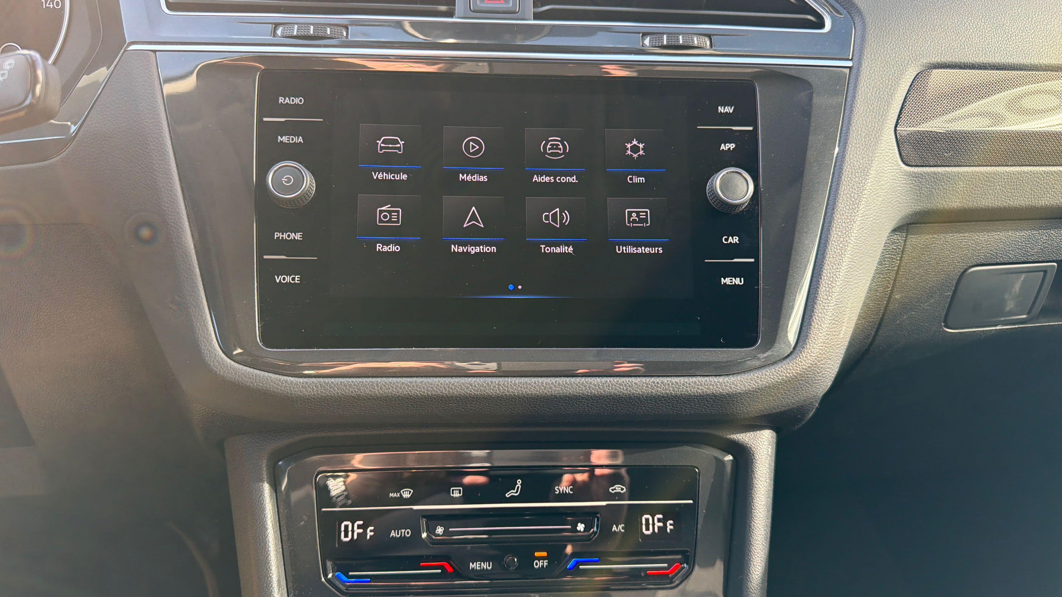 VOLKSWAGEN TIGUAN BUSINESS