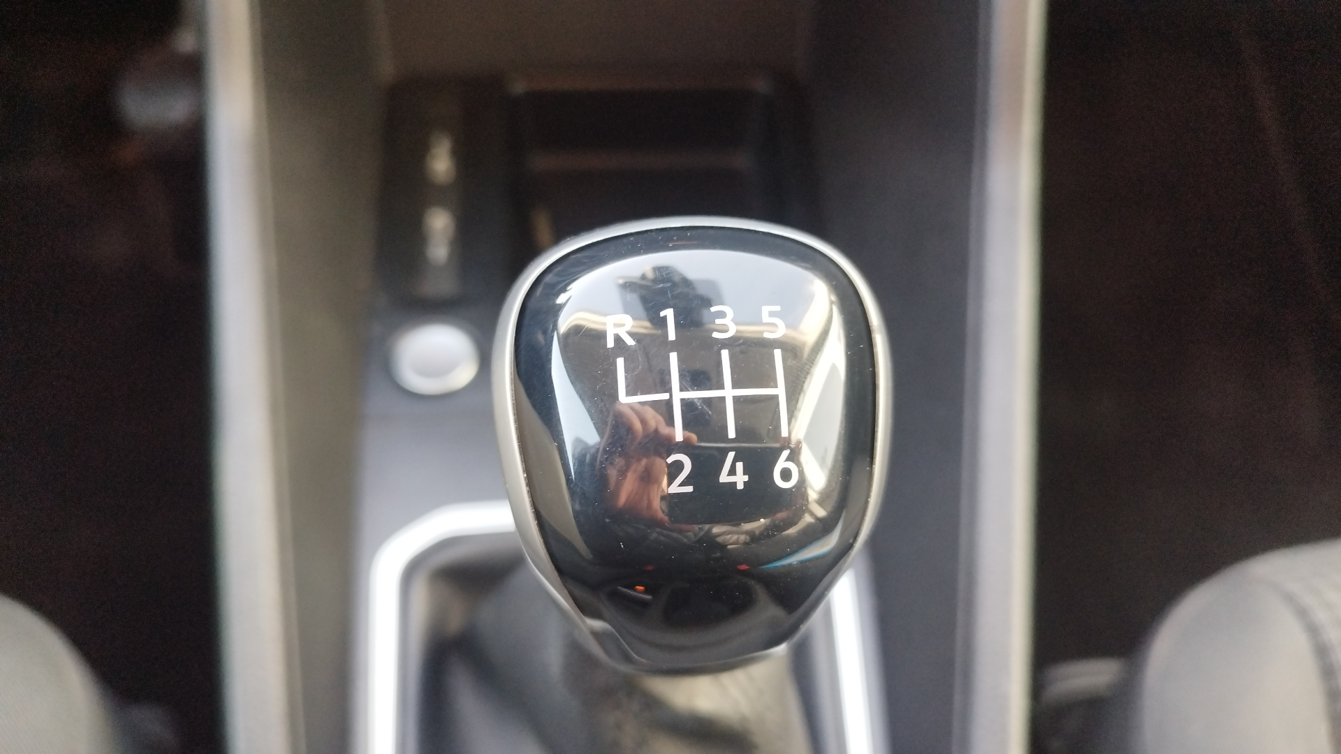 VOLKSWAGEN UTILITAIRES CADDY CARGO