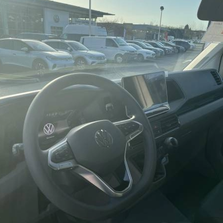VOLKSWAGEN UTILITAIRES CRAFTER VAN