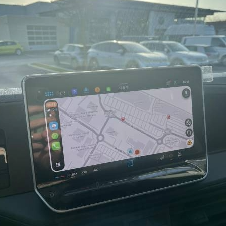 VOLKSWAGEN UTILITAIRES CRAFTER VAN