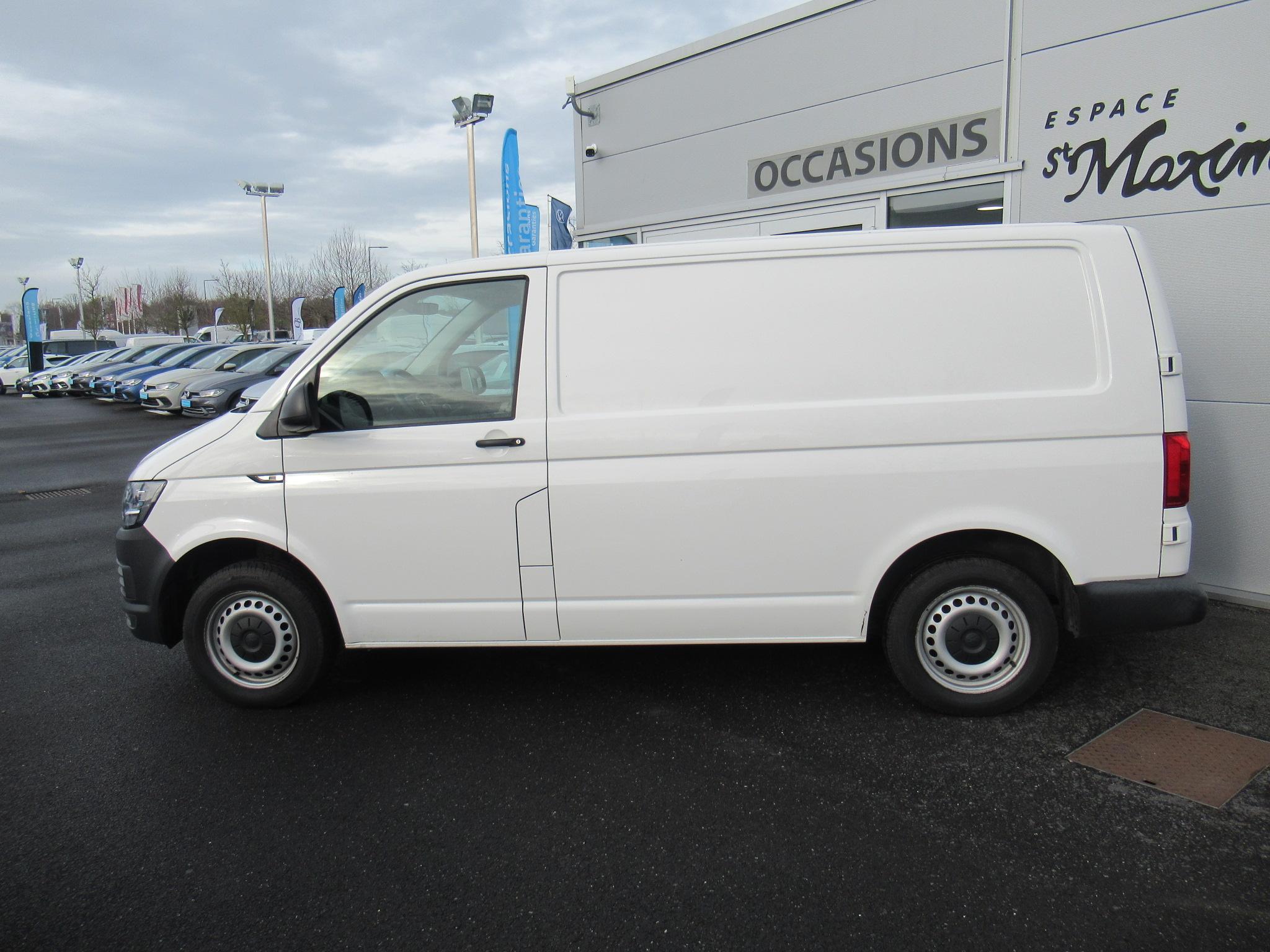 VOLKSWAGEN UTILITAIRES TRANSPORTER 6.1 VAN