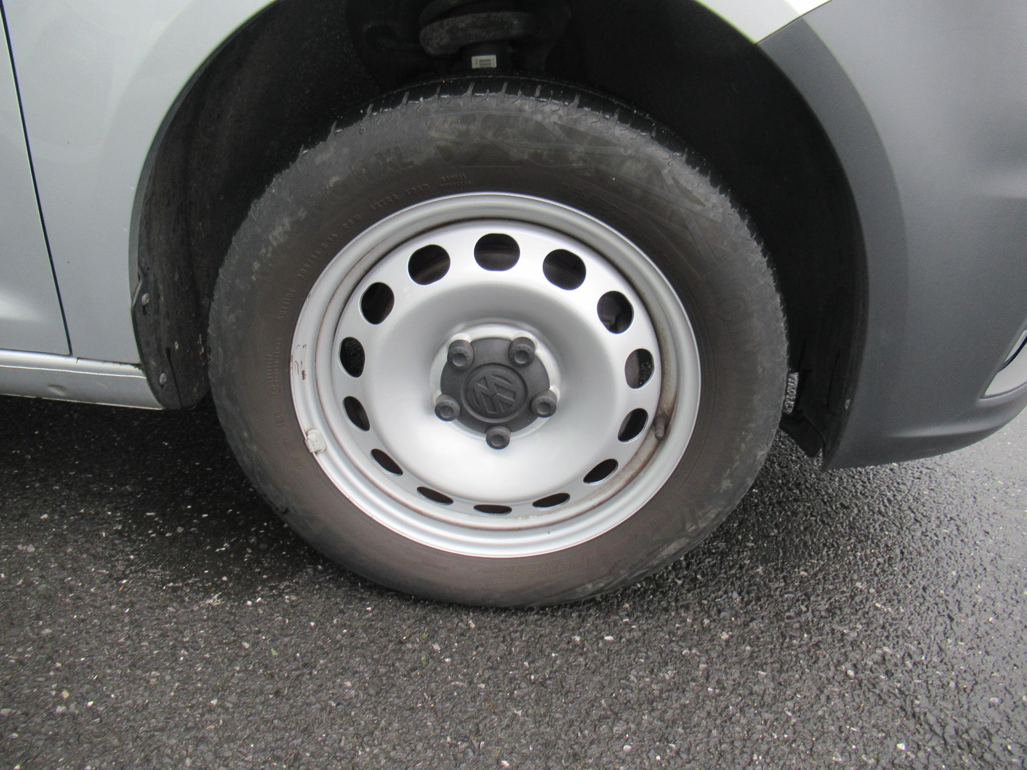 VOLKSWAGEN UTILITAIRES CADDY VAN MAXI