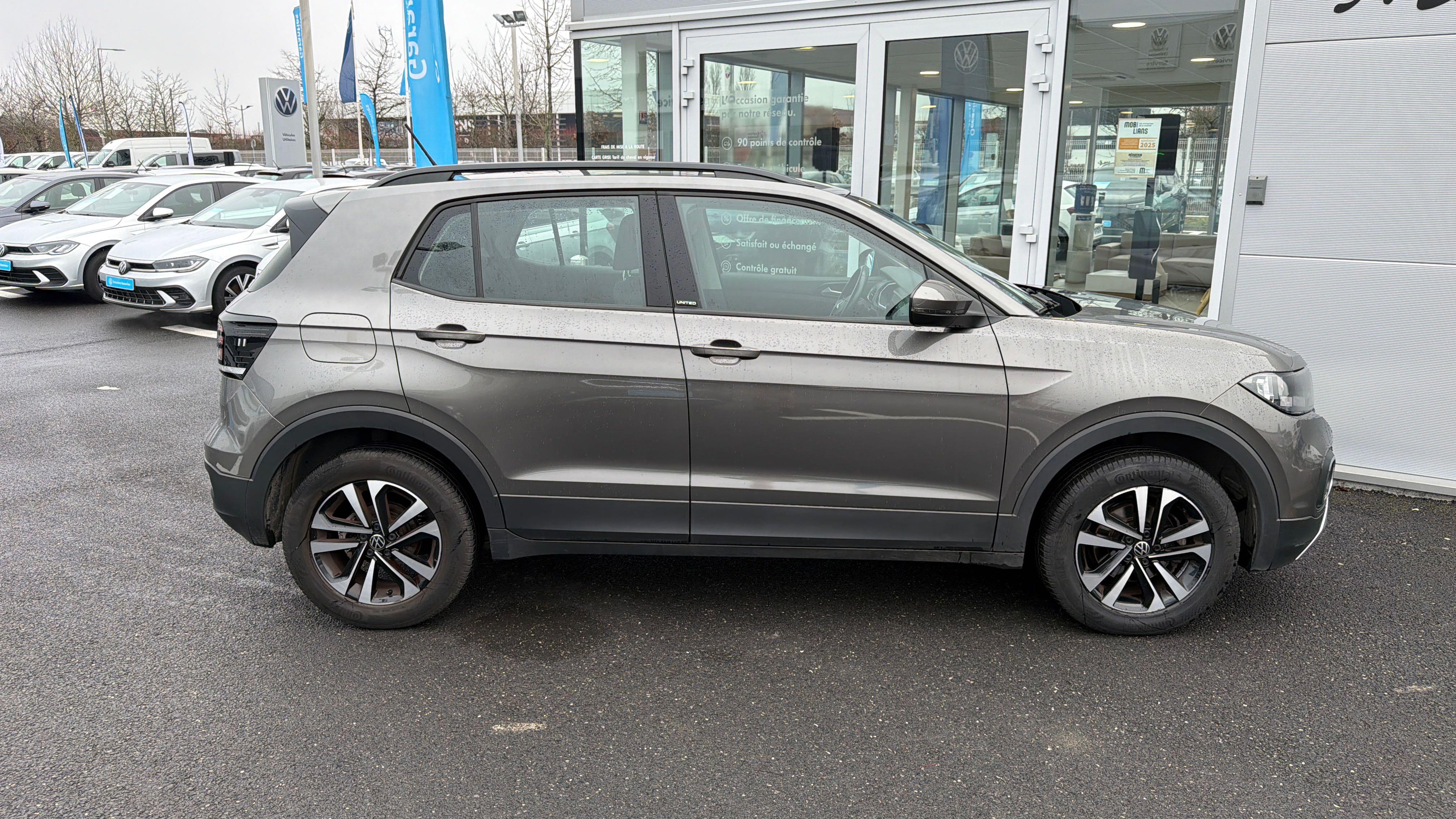 VOLKSWAGEN T-CROSS