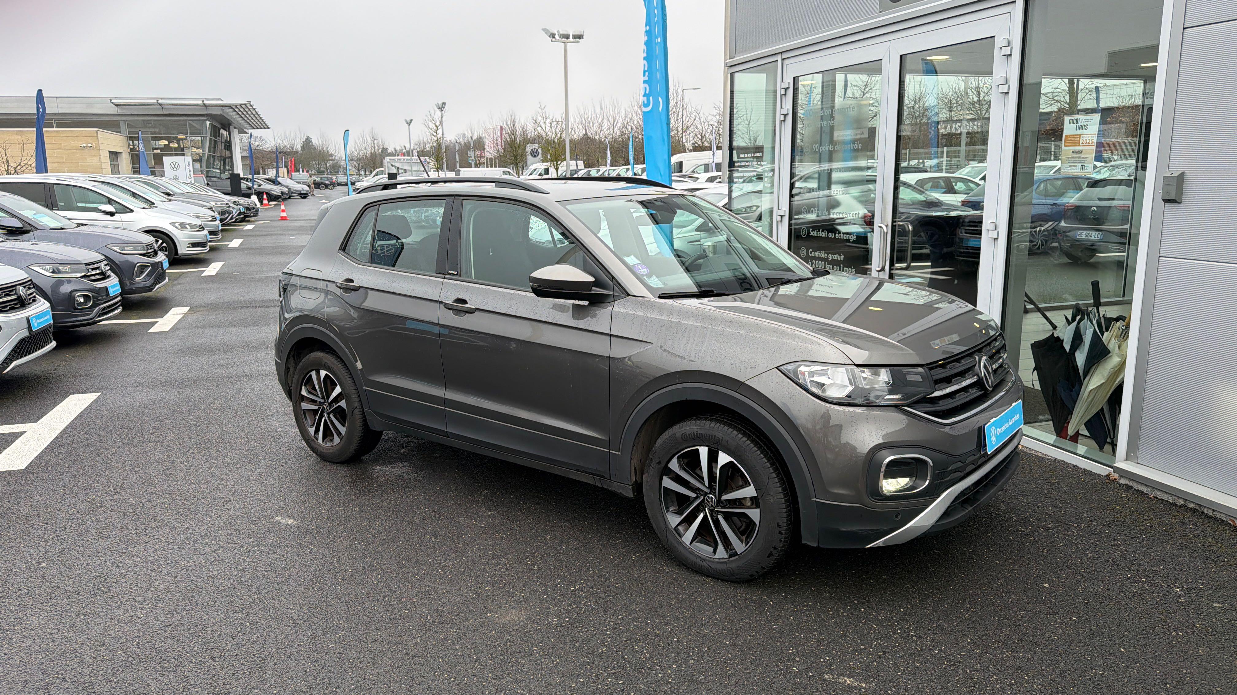 VOLKSWAGEN T-CROSS