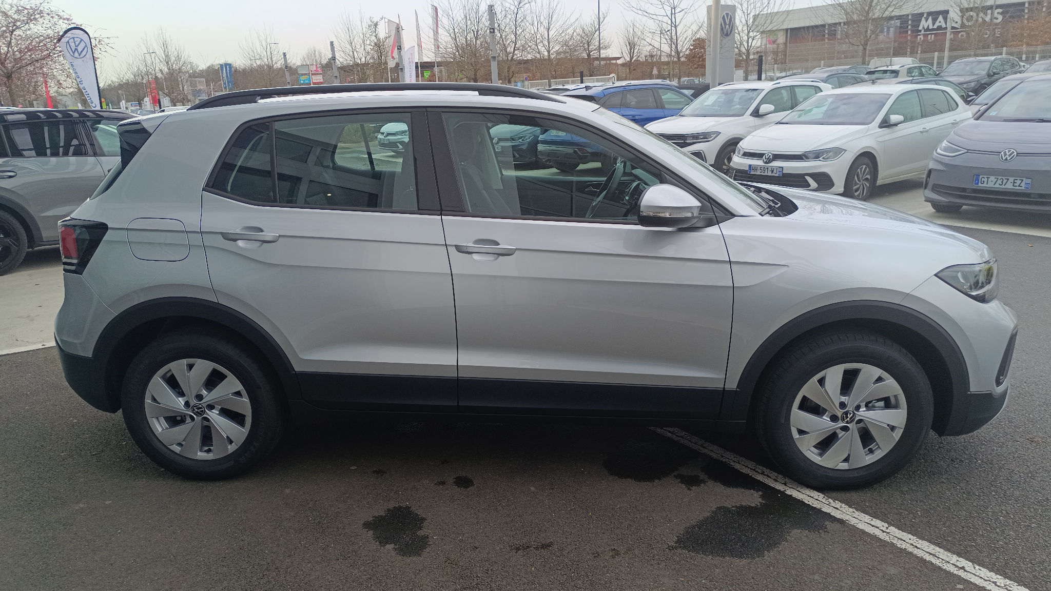 VOLKSWAGEN T-CROSS