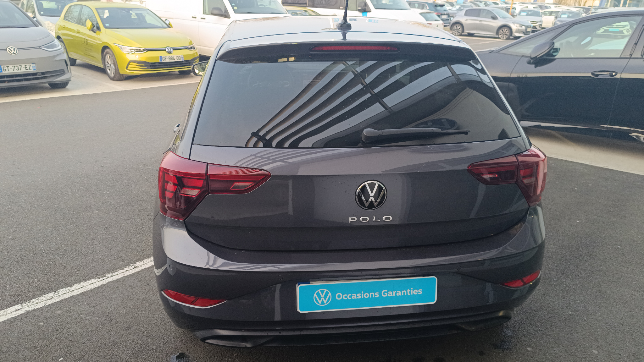 VOLKSWAGEN POLO