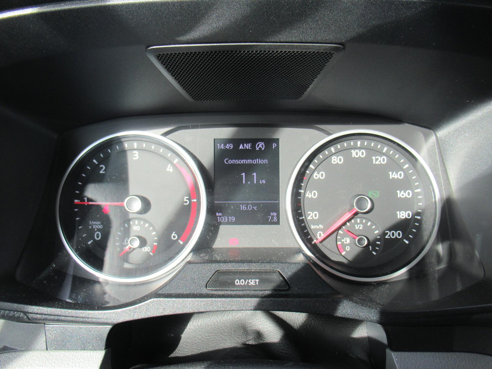 VOLKSWAGEN UTILITAIRES GRAND CALIFORNIA