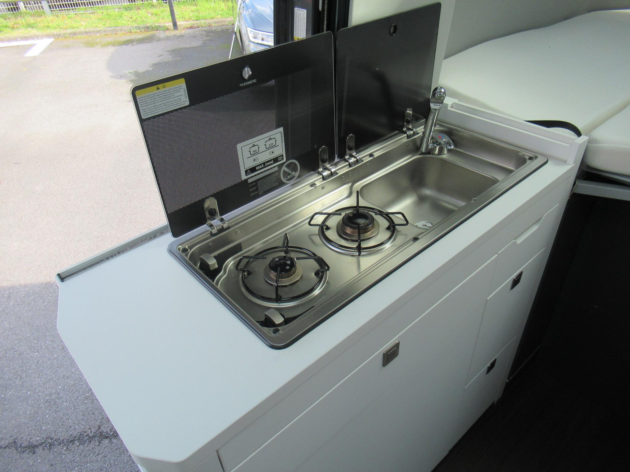 VOLKSWAGEN UTILITAIRES GRAND CALIFORNIA