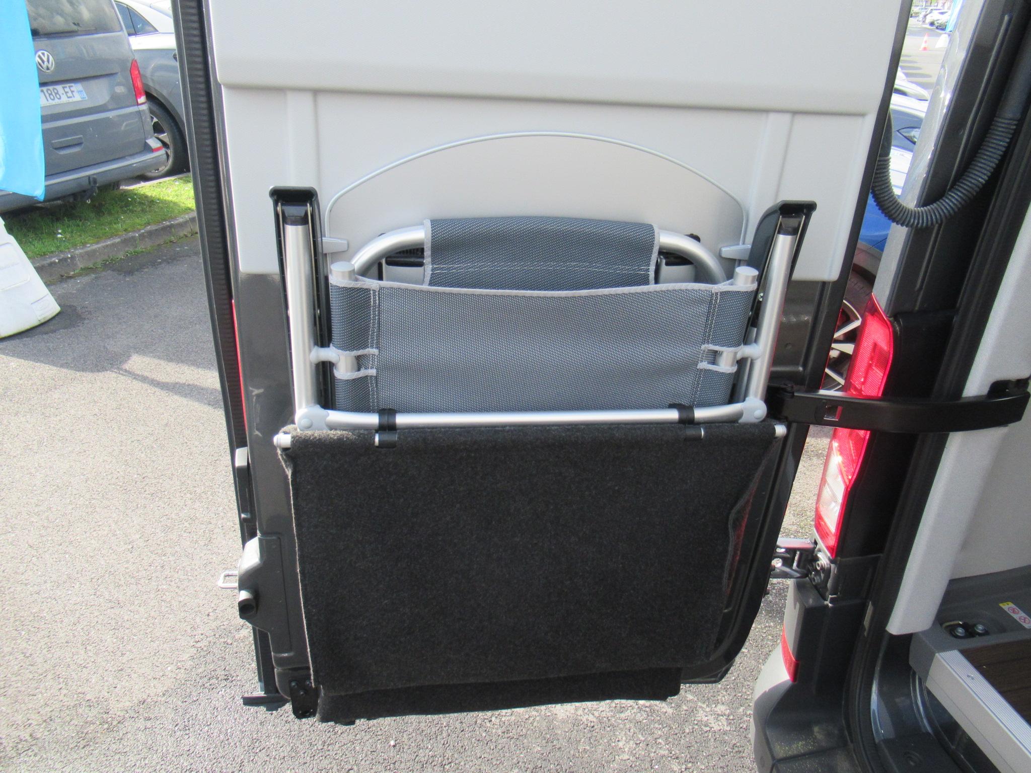 VOLKSWAGEN UTILITAIRES GRAND CALIFORNIA