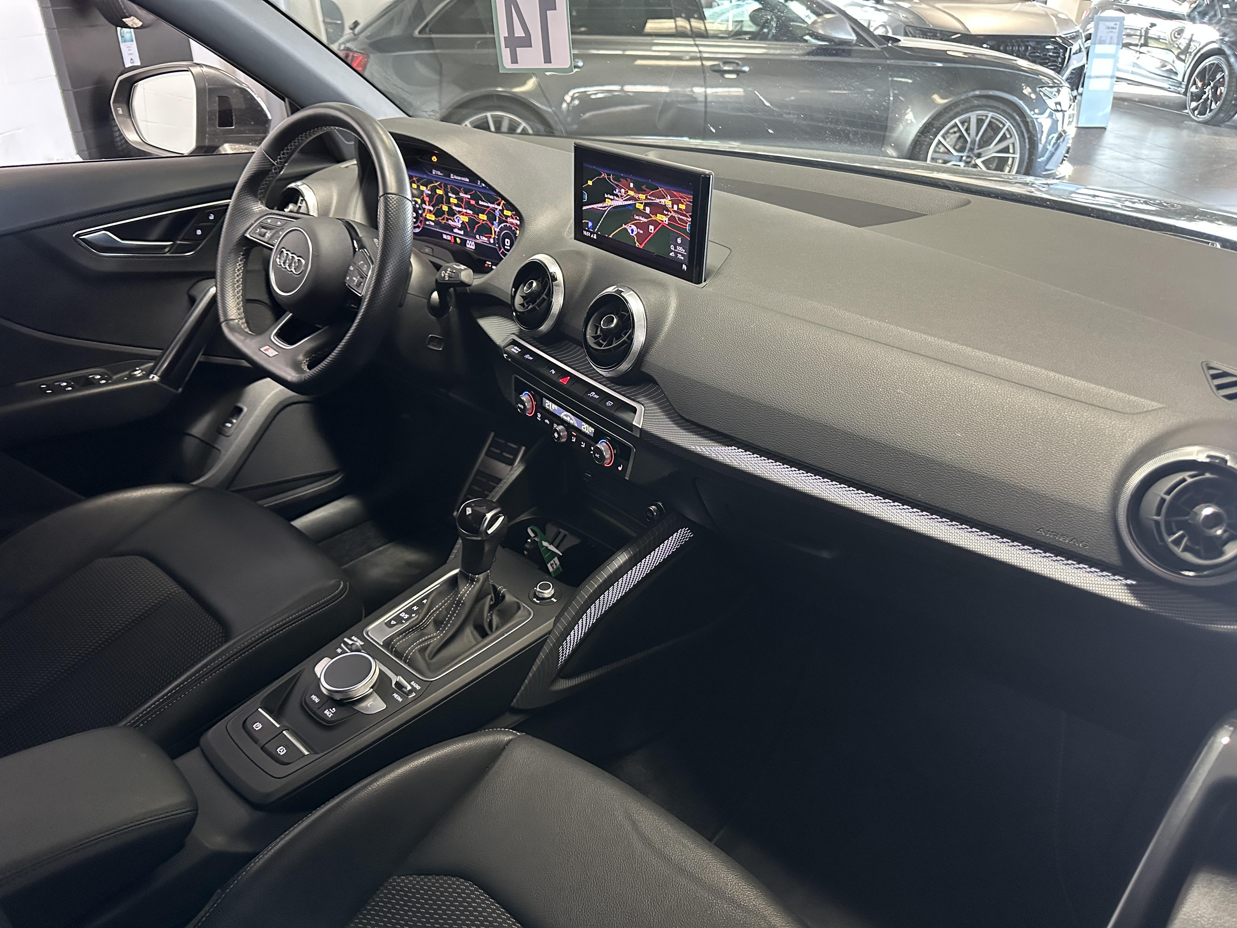 AUDI Q2