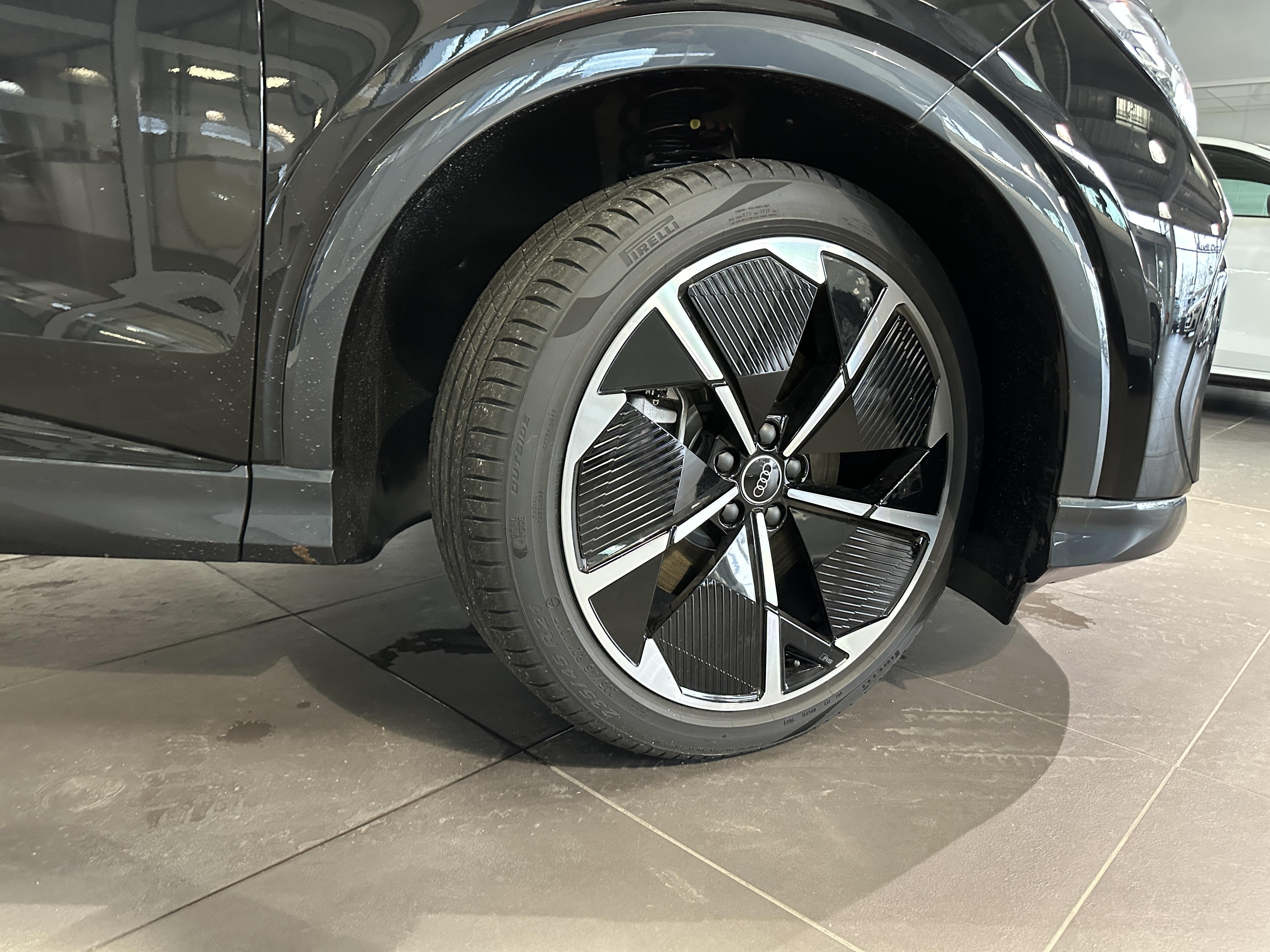 AUDI Q4 E-TRON SPORTBACK