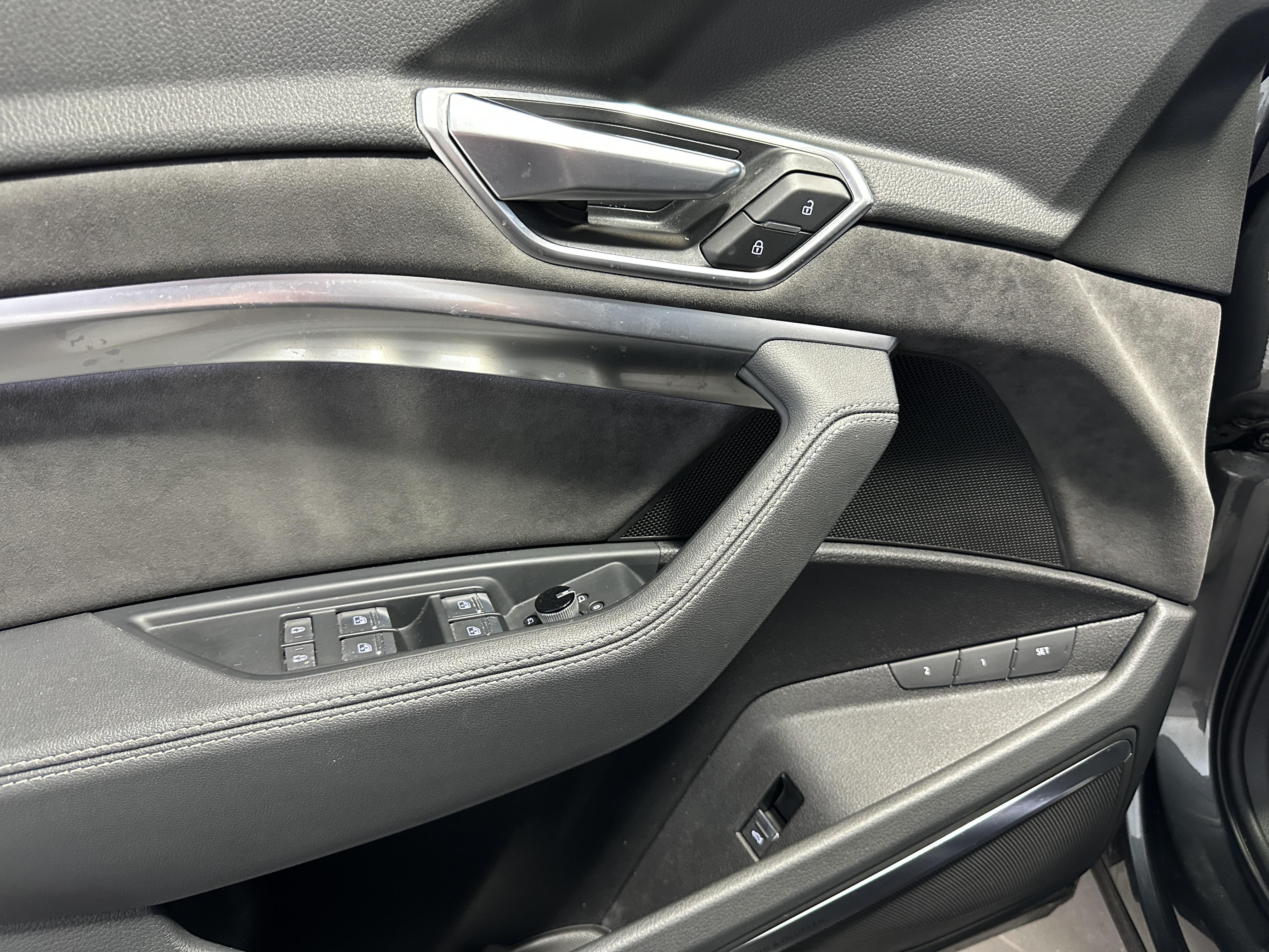 AUDI E-TRON SPORTBACK