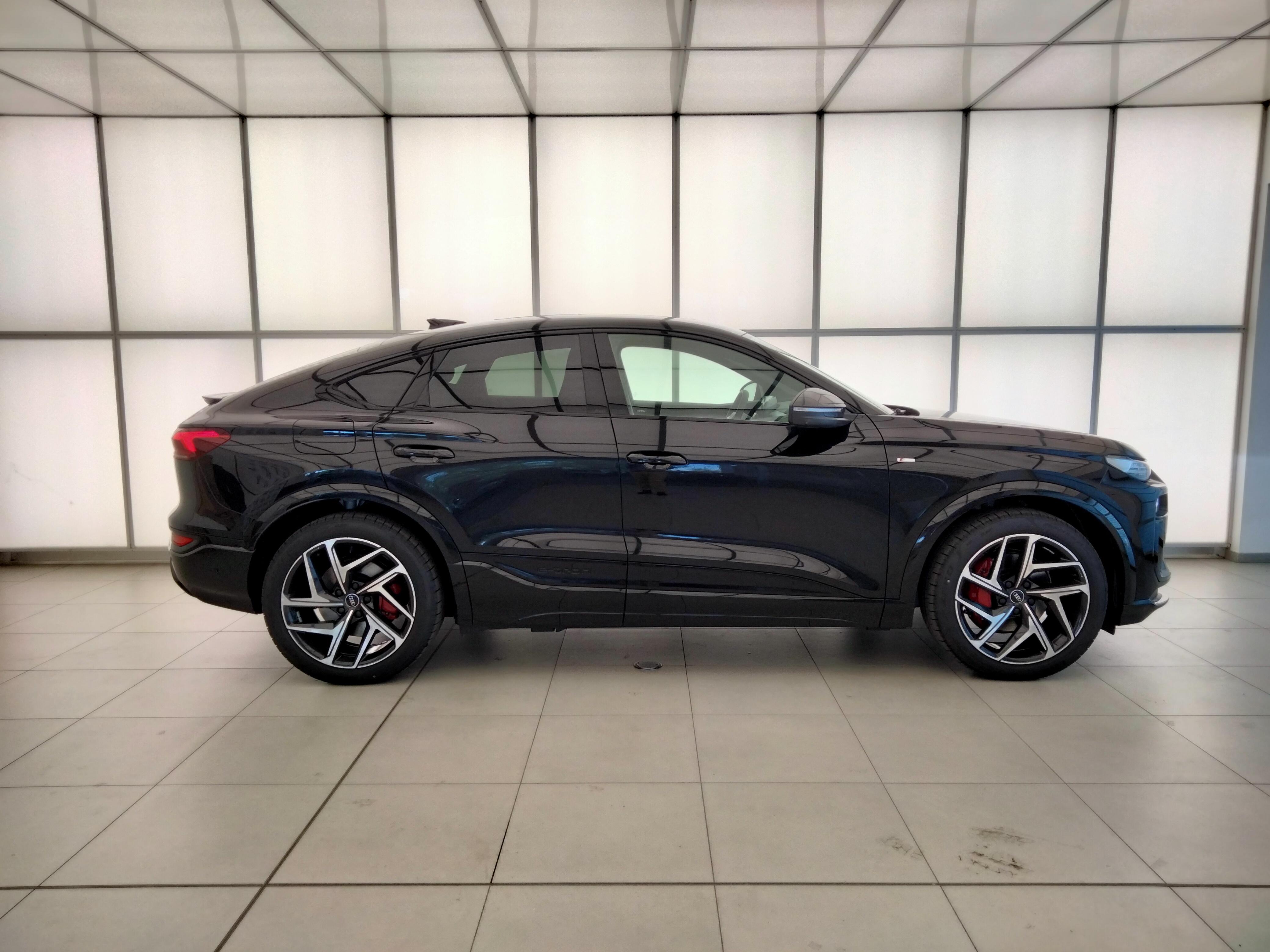 AUDI Q6 E-TRON SPORTBACK