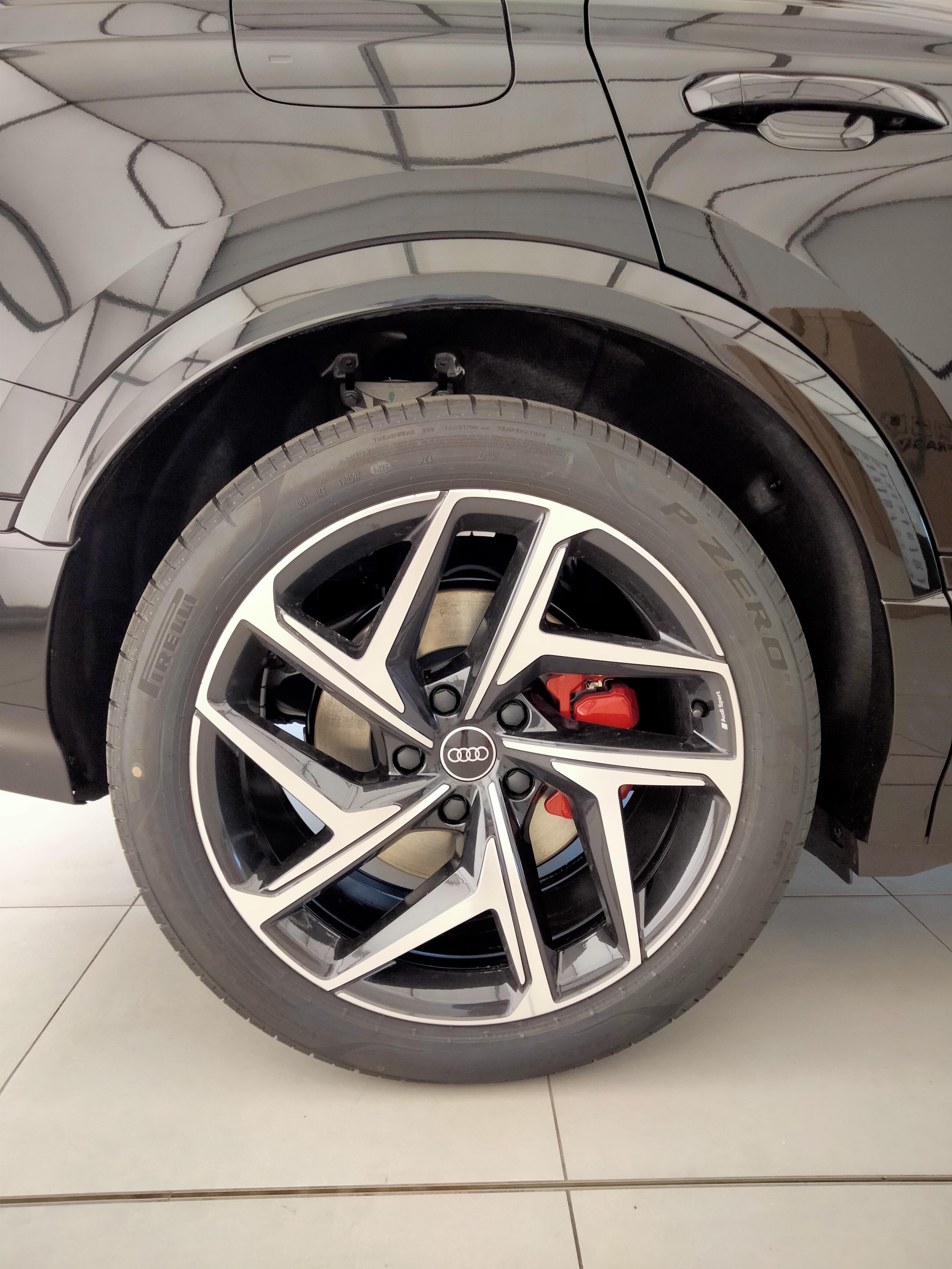 AUDI Q6 E-TRON SPORTBACK