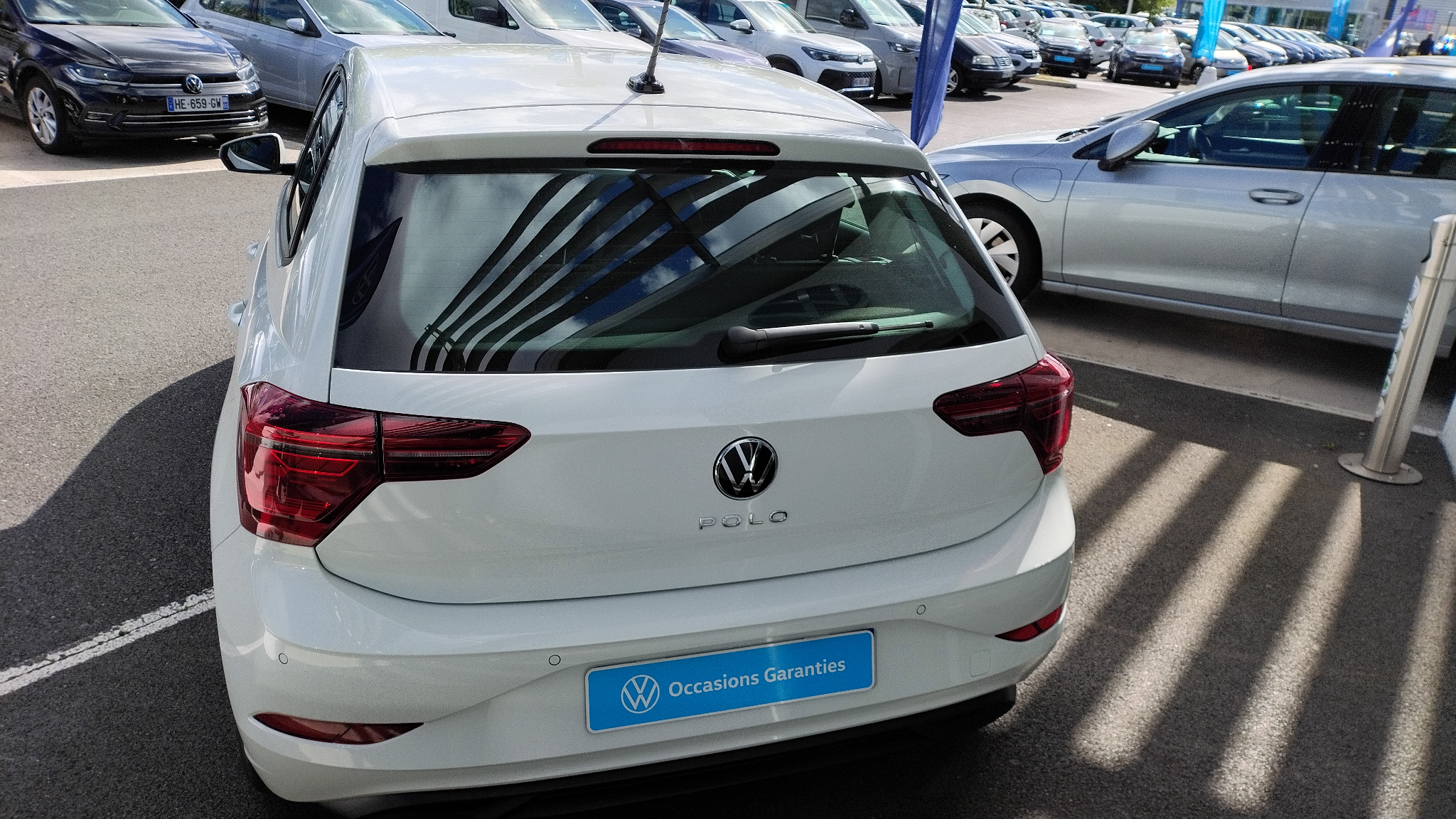VOLKSWAGEN POLO