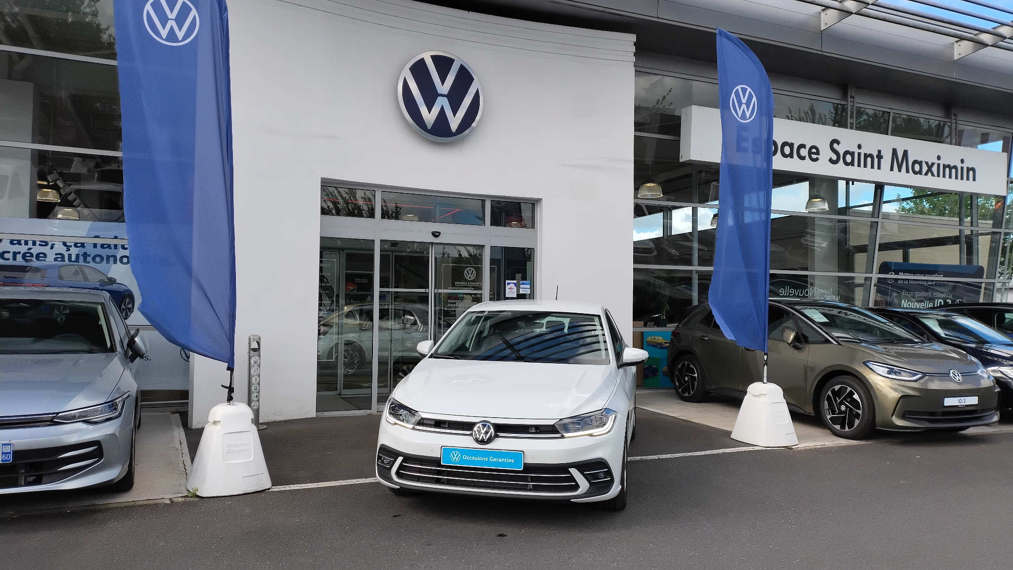 VOLKSWAGEN POLO