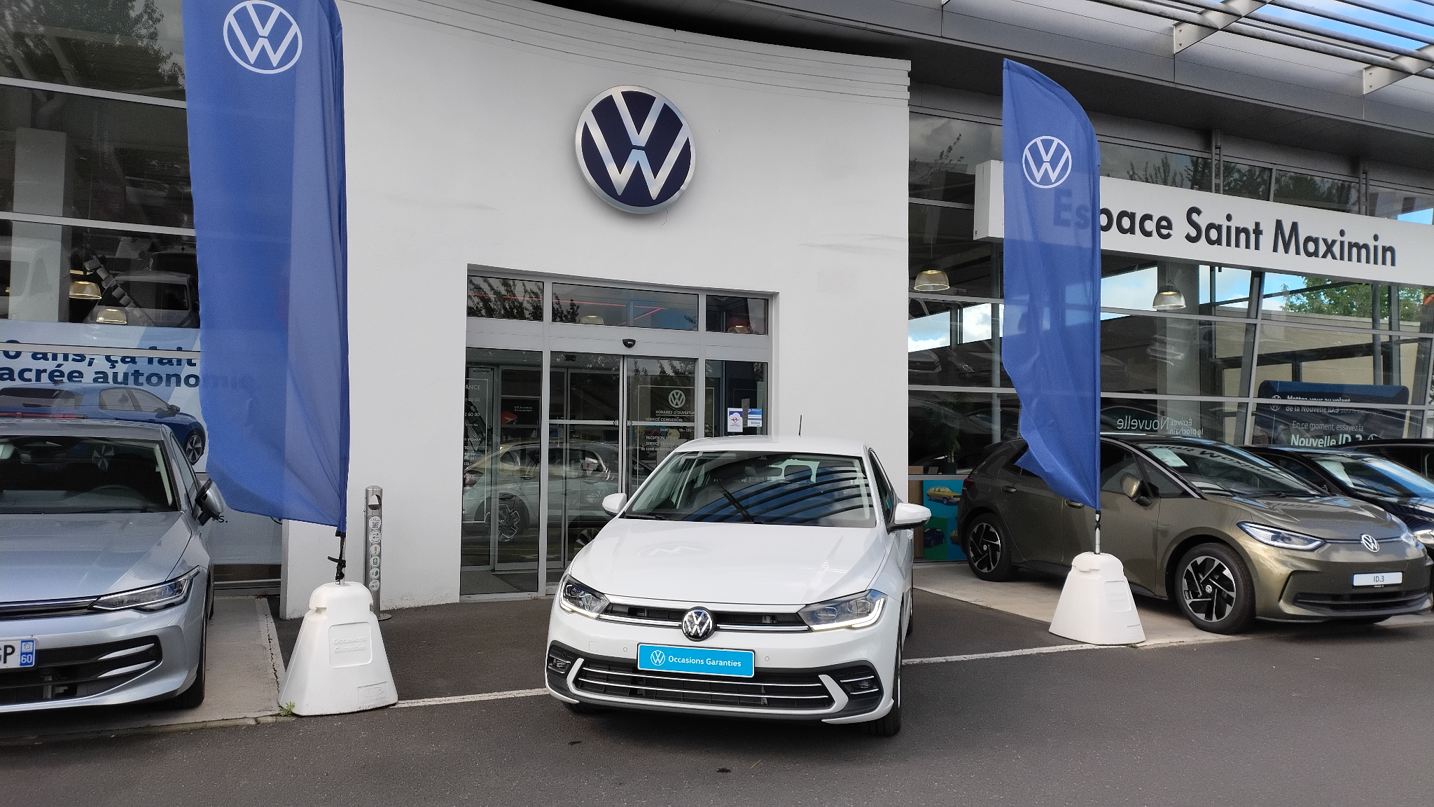 VOLKSWAGEN POLO