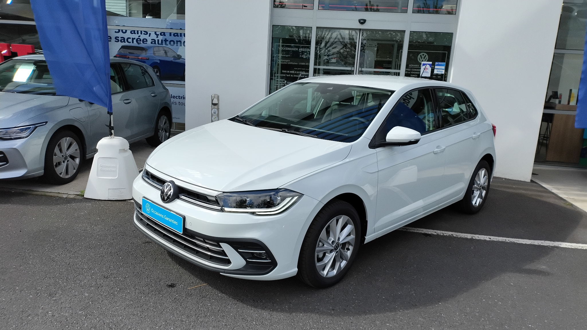 VOLKSWAGEN POLO